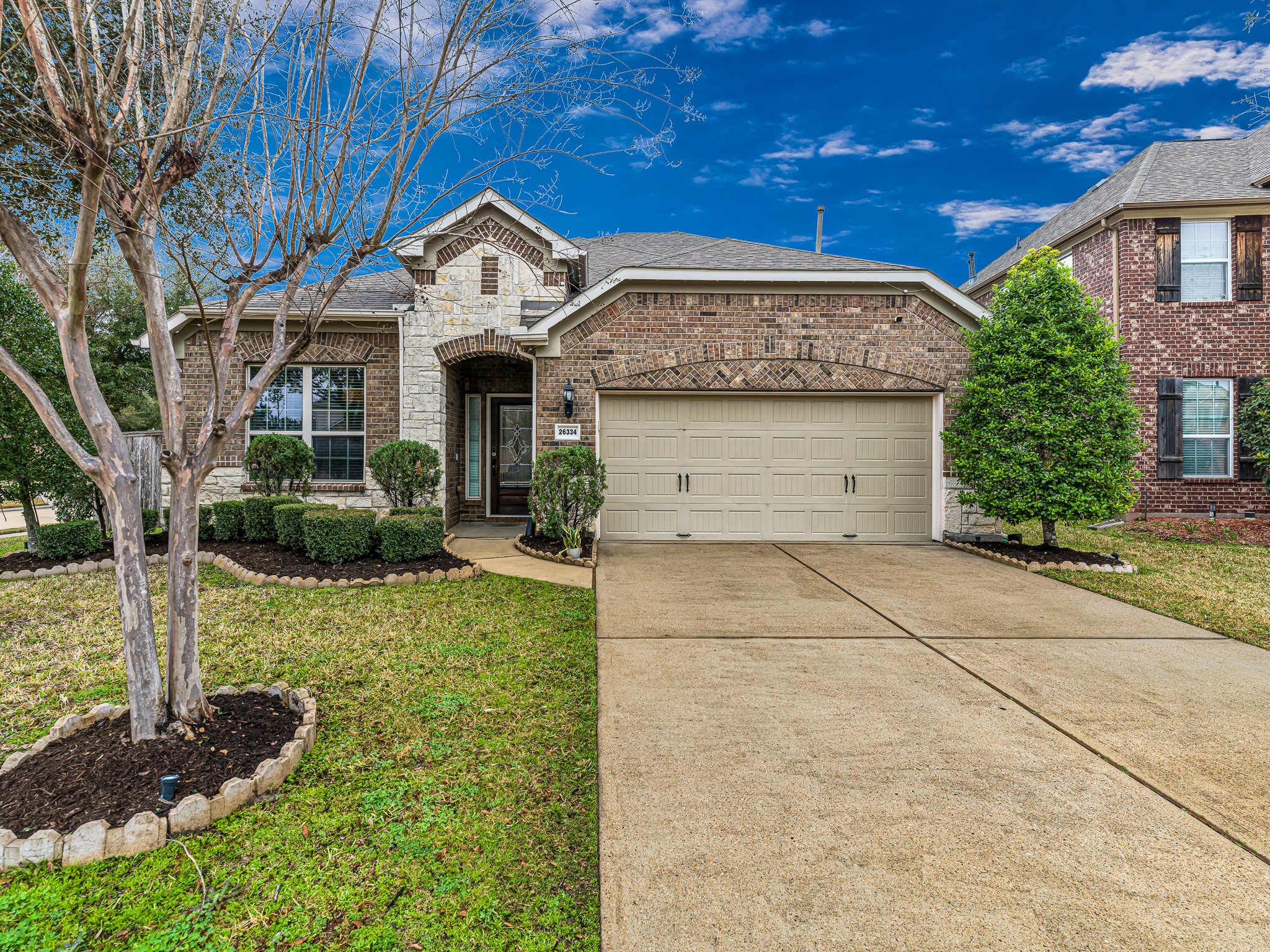 26334 Cedar Pine Drive Property Photo 1