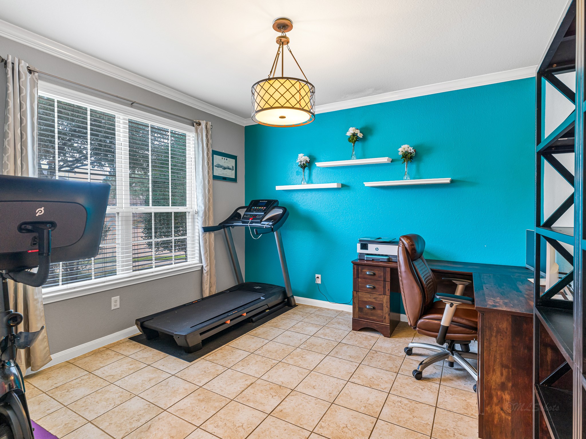 26334 Cedar Pine Drive Property Photo 6