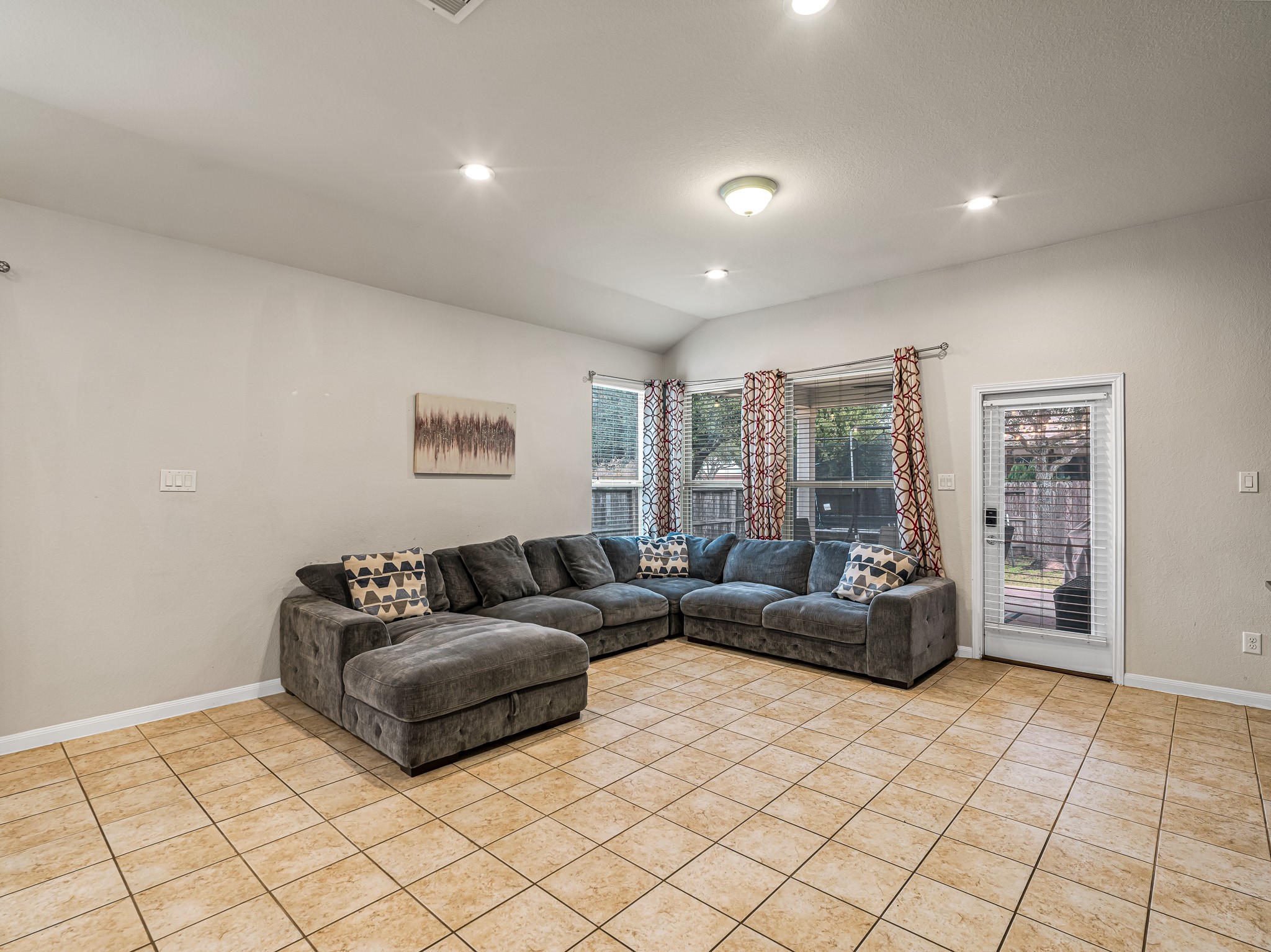 26334 Cedar Pine Drive Property Photo 16