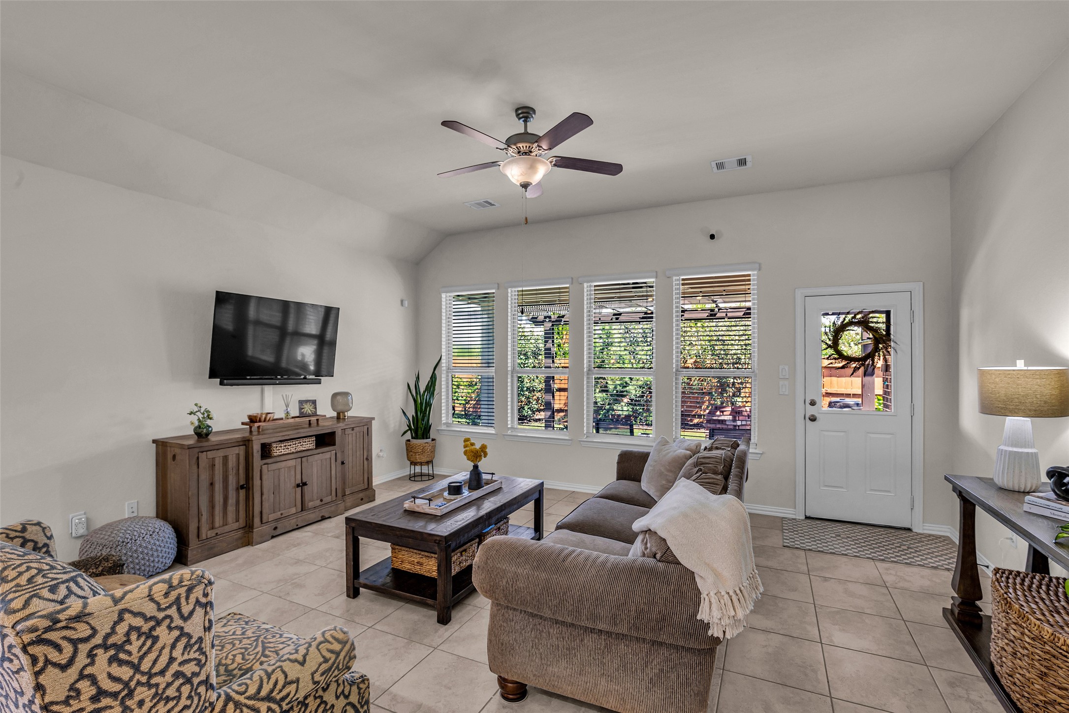 6806 Hartford Cliff Court Property Photo 11