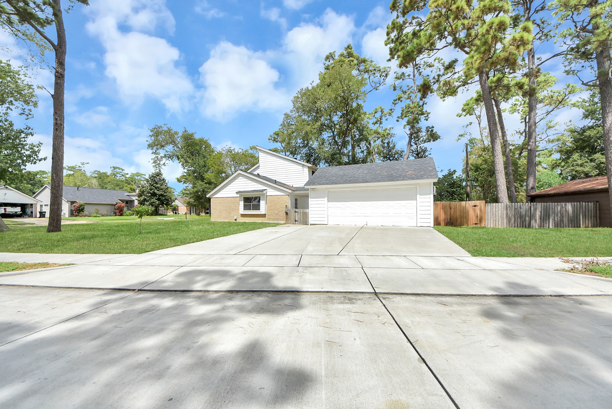 4701 Spring Lane Property Photo 2