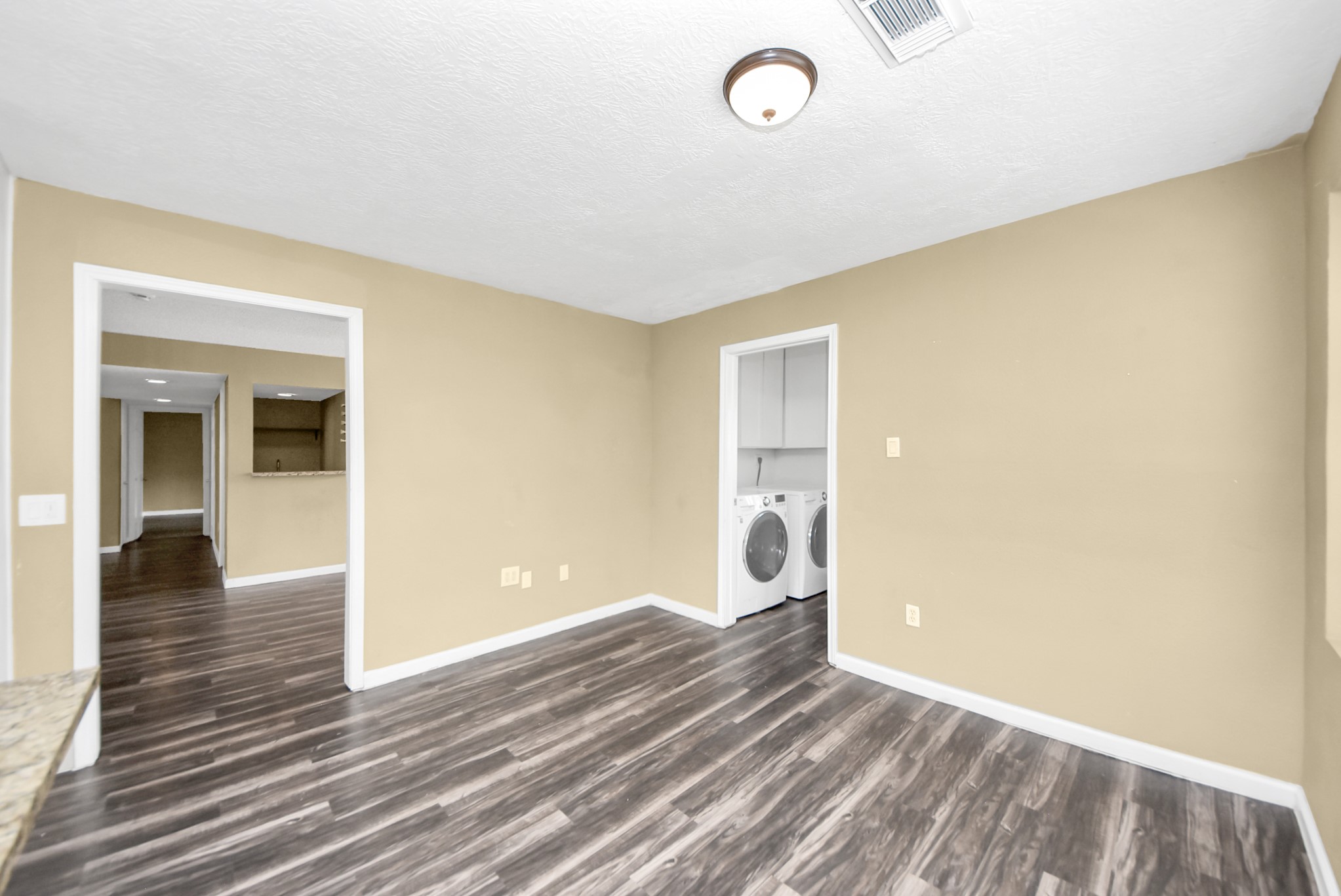 4701 Spring Lane Property Photo 24