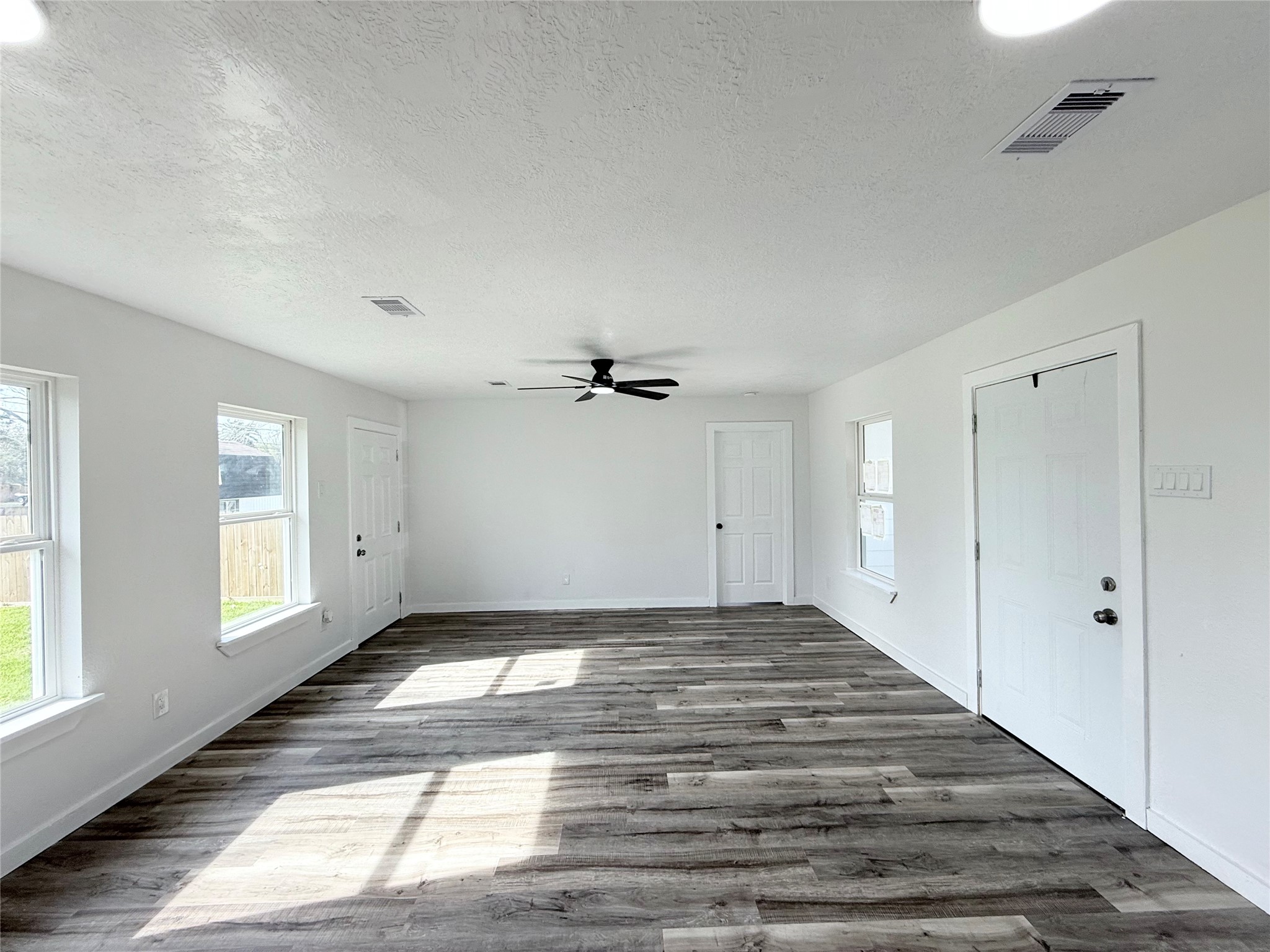 506 S Iowa Street Property Photo 4