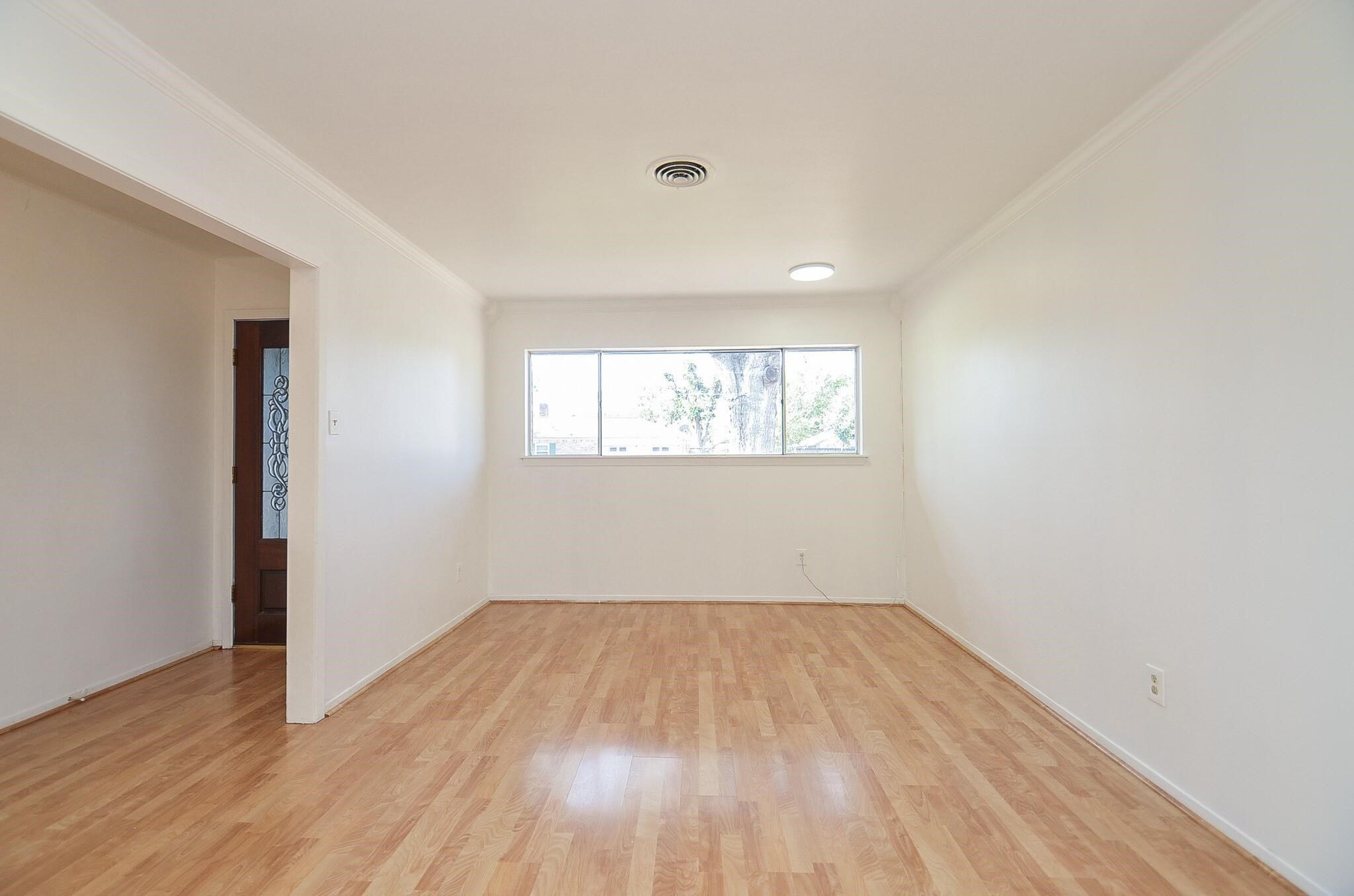 7327 Osage Street Property Photo 8