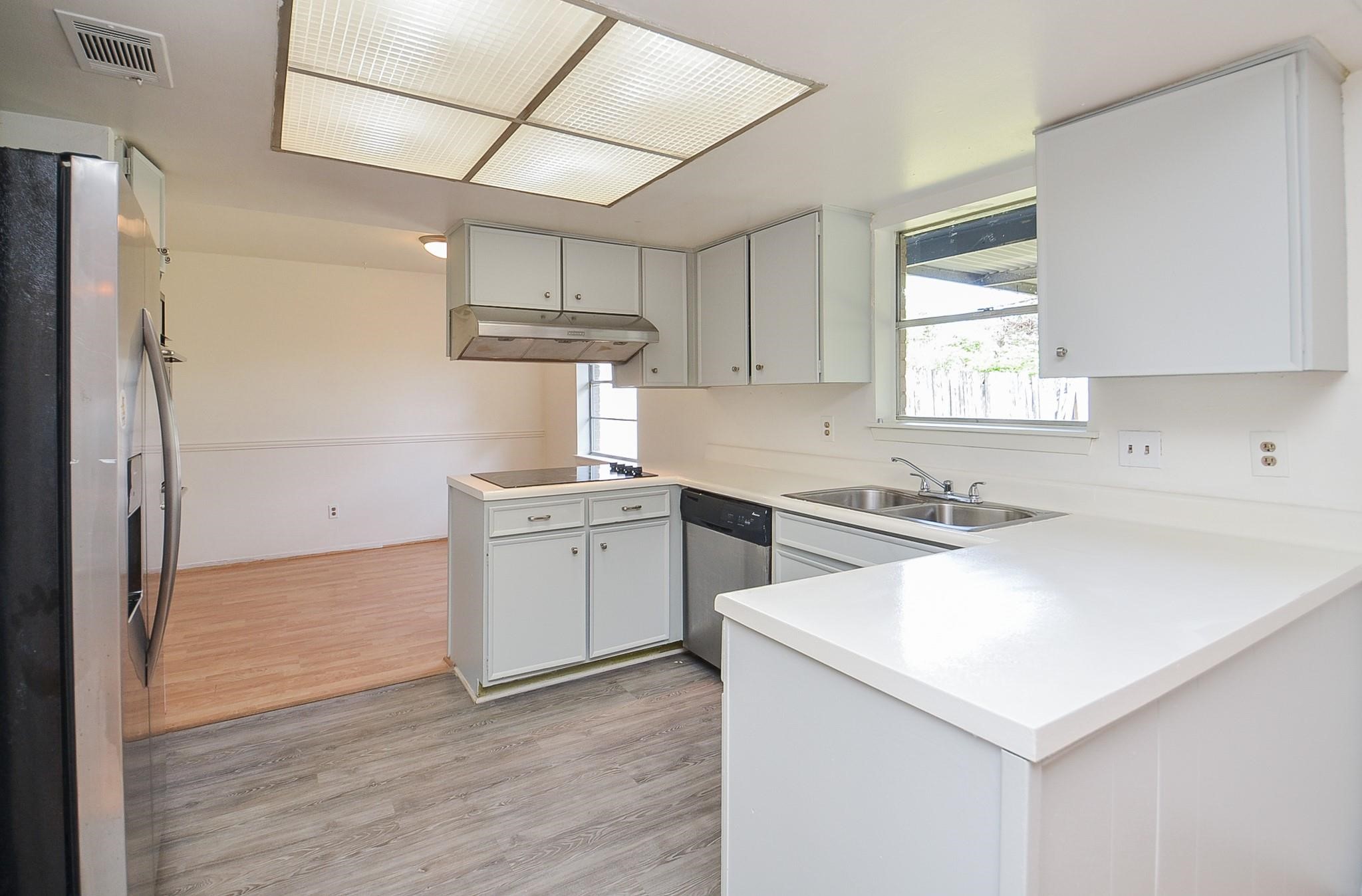 7327 Osage Street Property Photo 15