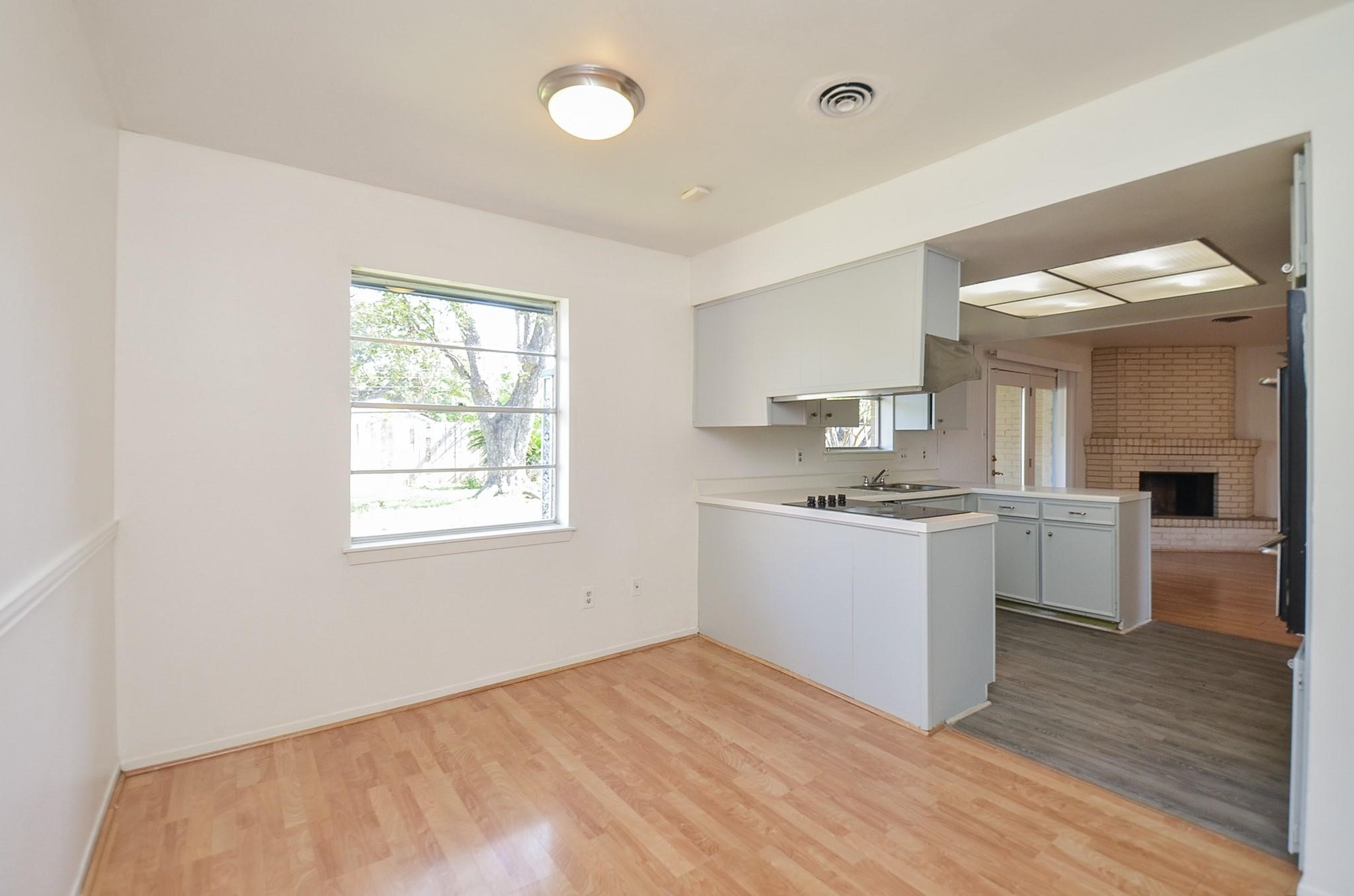 7327 Osage Street Property Photo 18