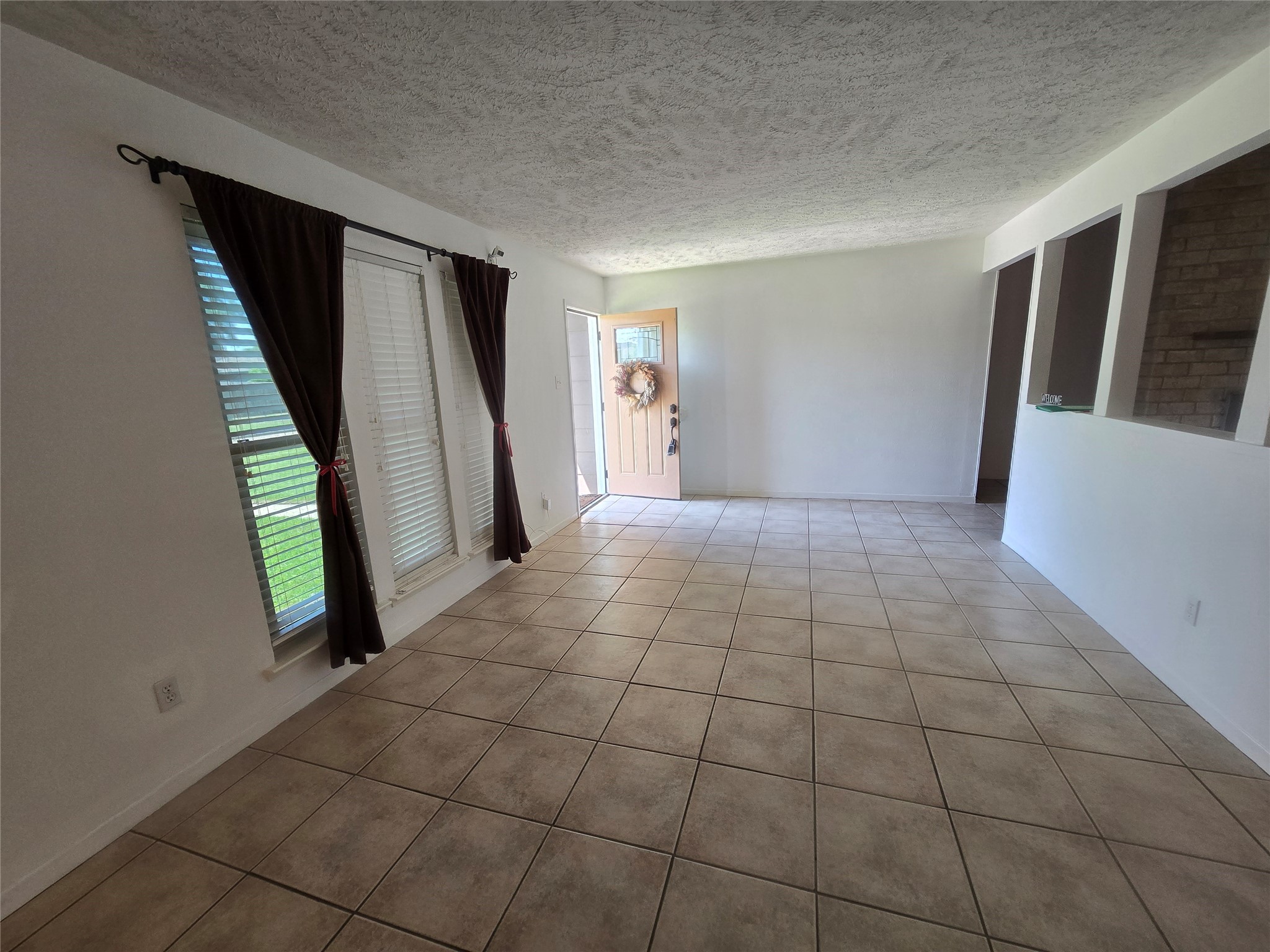 9802 Sagepike Drive Property Photo 10