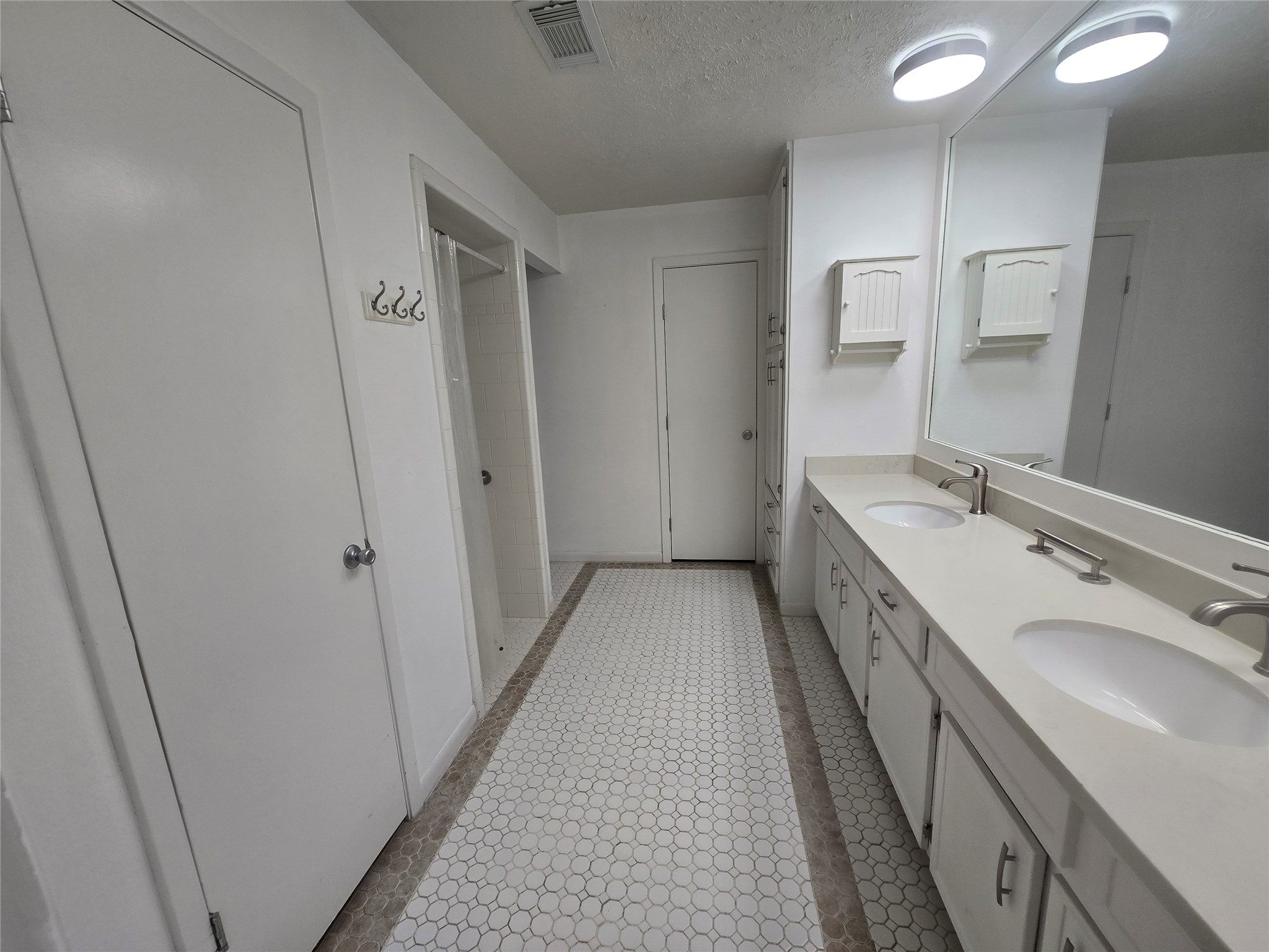 9802 Sagepike Drive Property Photo 20