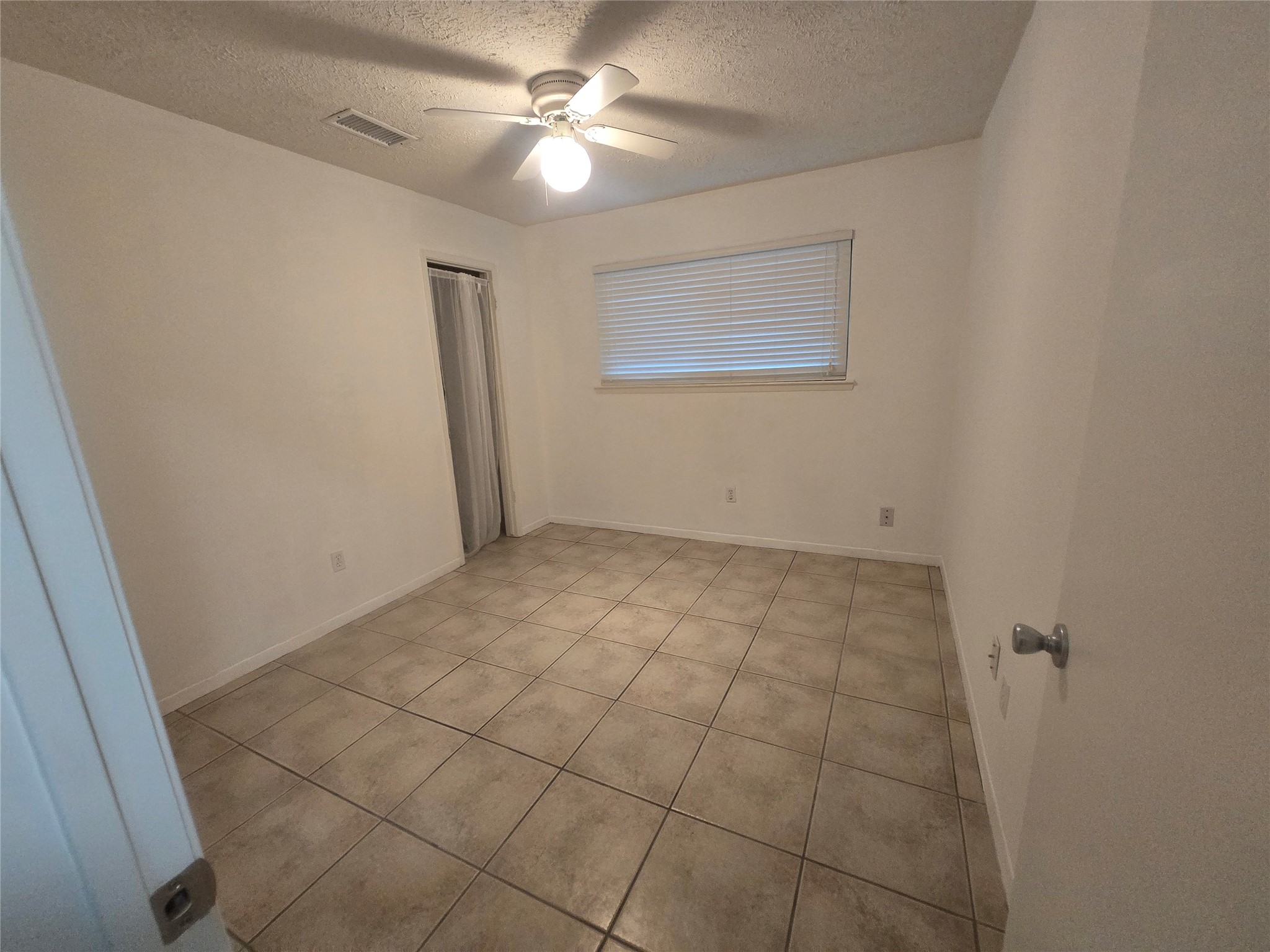 9802 Sagepike Drive Property Photo 24