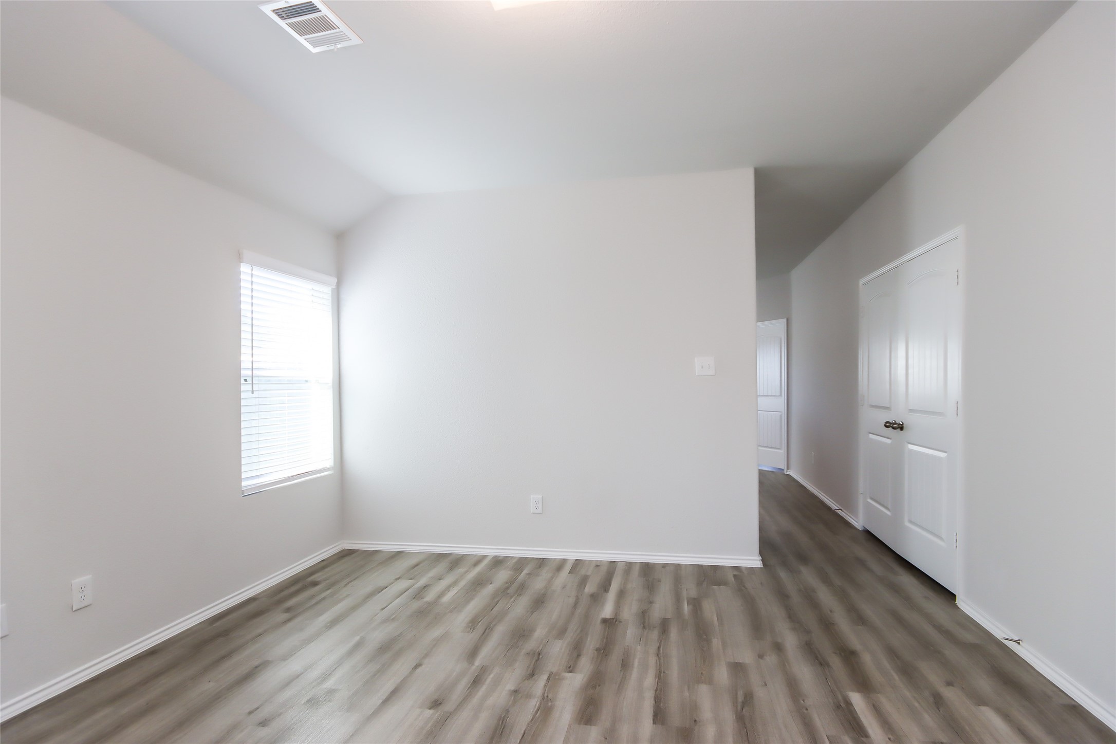 17367 Cuthbert Street Property Photo 3