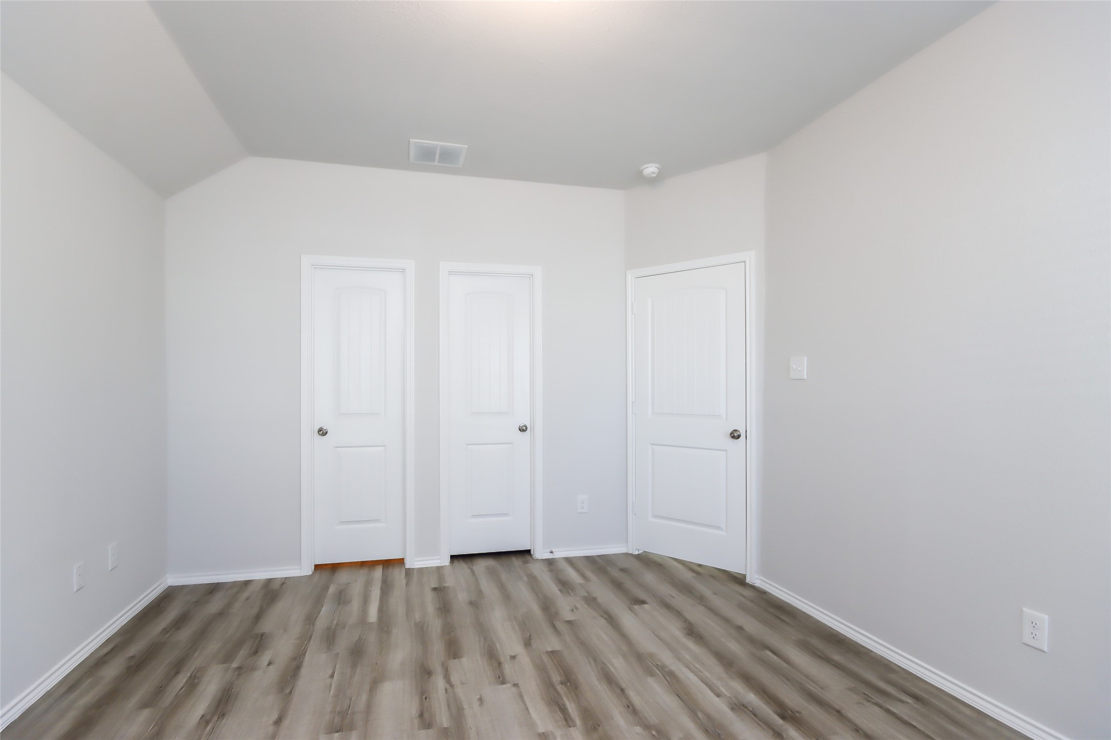 17367 Cuthbert Street Property Photo 7
