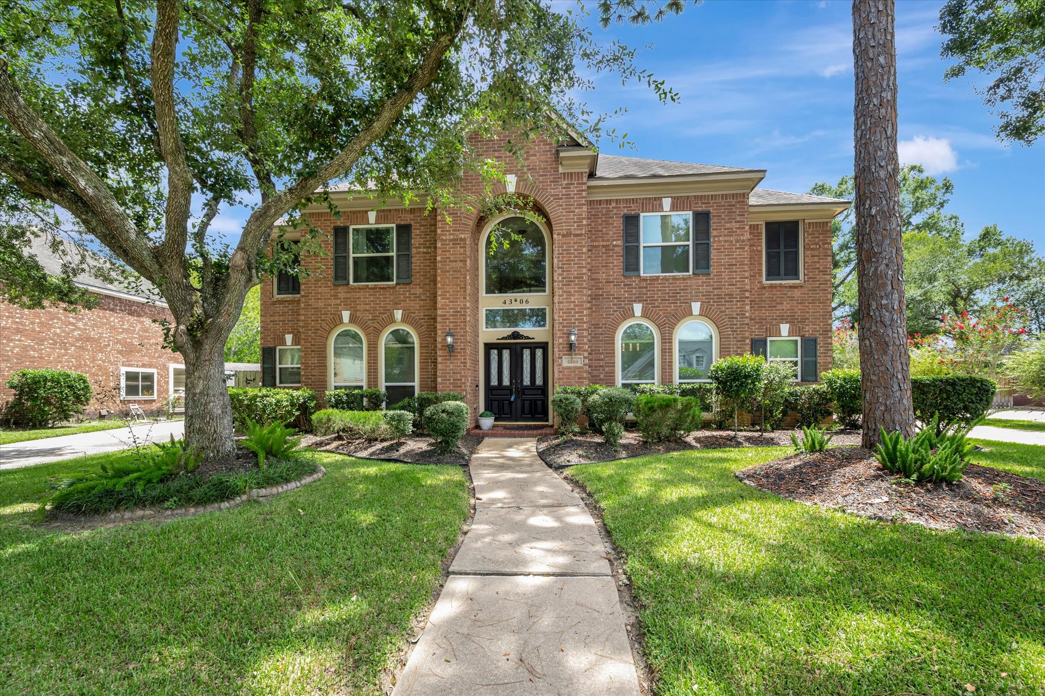 4306 Island Hills Drive Property Photo 1