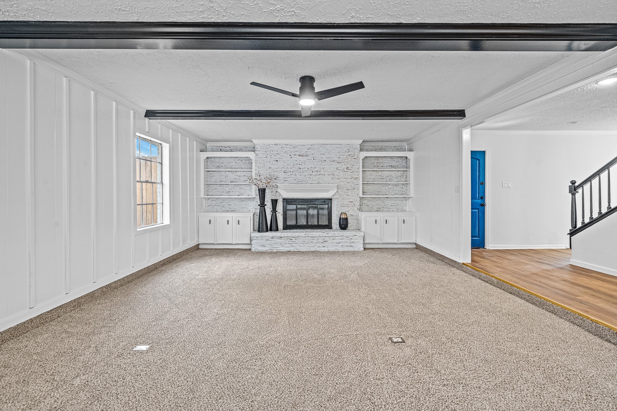 15802 Seattle Street Property Photo 10