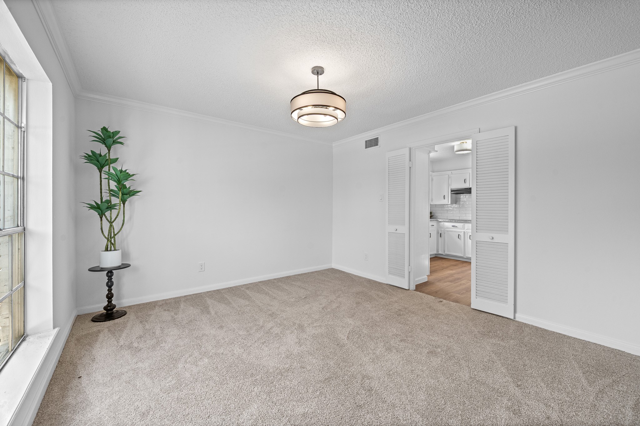 15802 Seattle Street Property Photo 13
