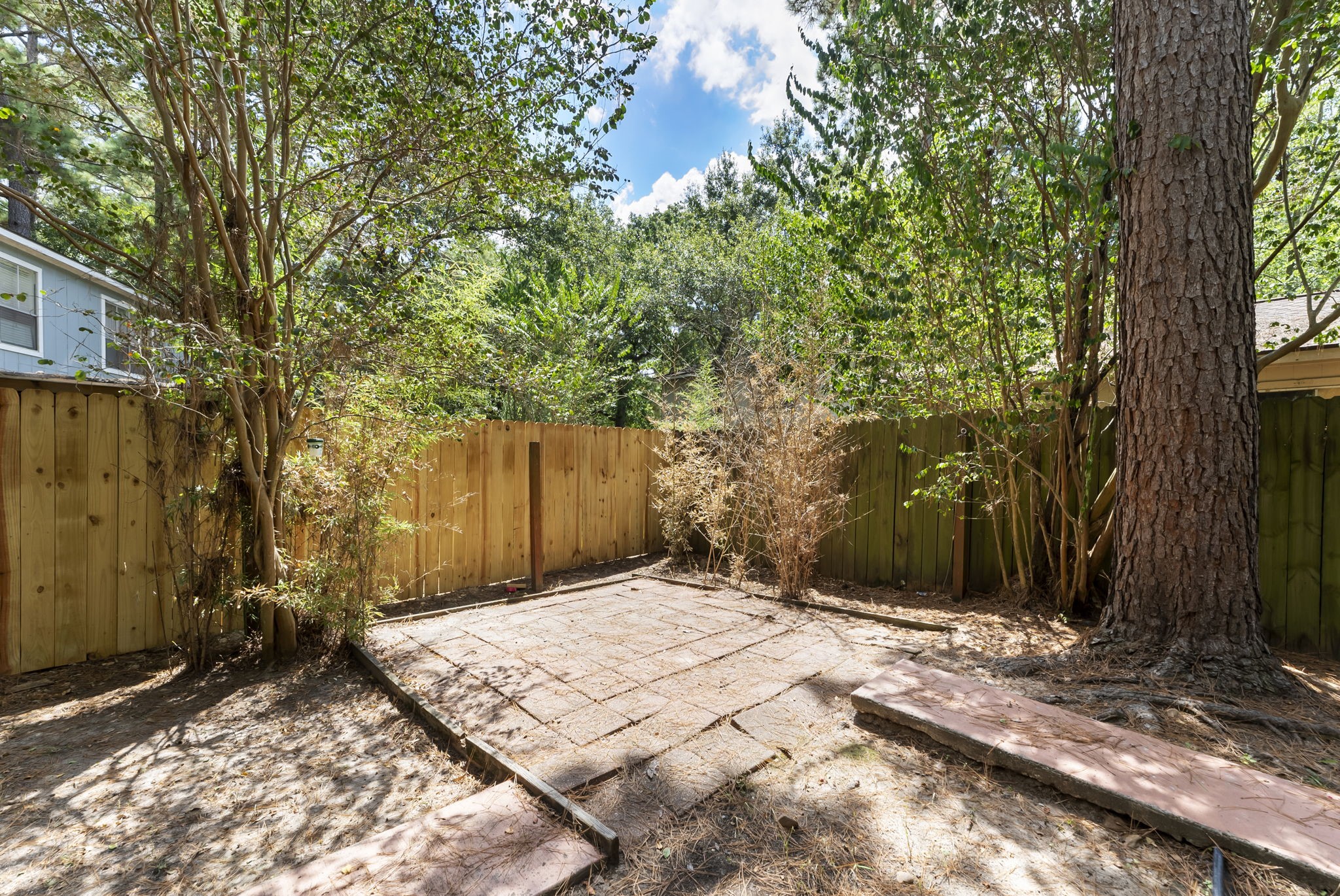 1010 E Red Cedar Circle Property Photo 21