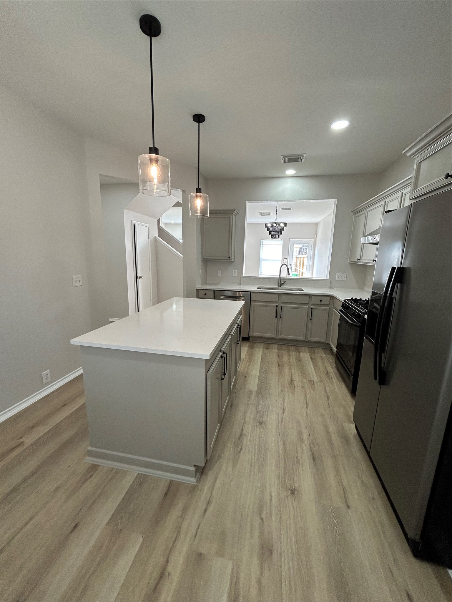 16851 Pine Castle Drive Property Photo 8