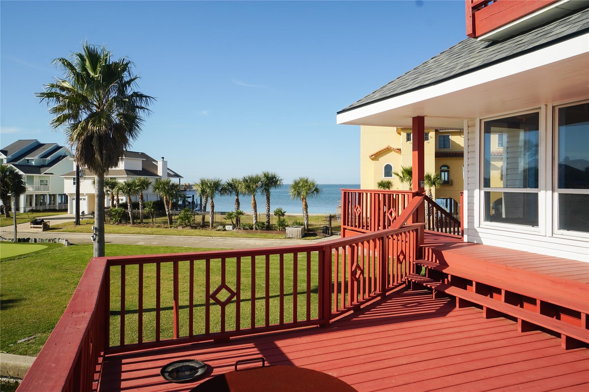 16619 Bayfront Drive Property Photo 11