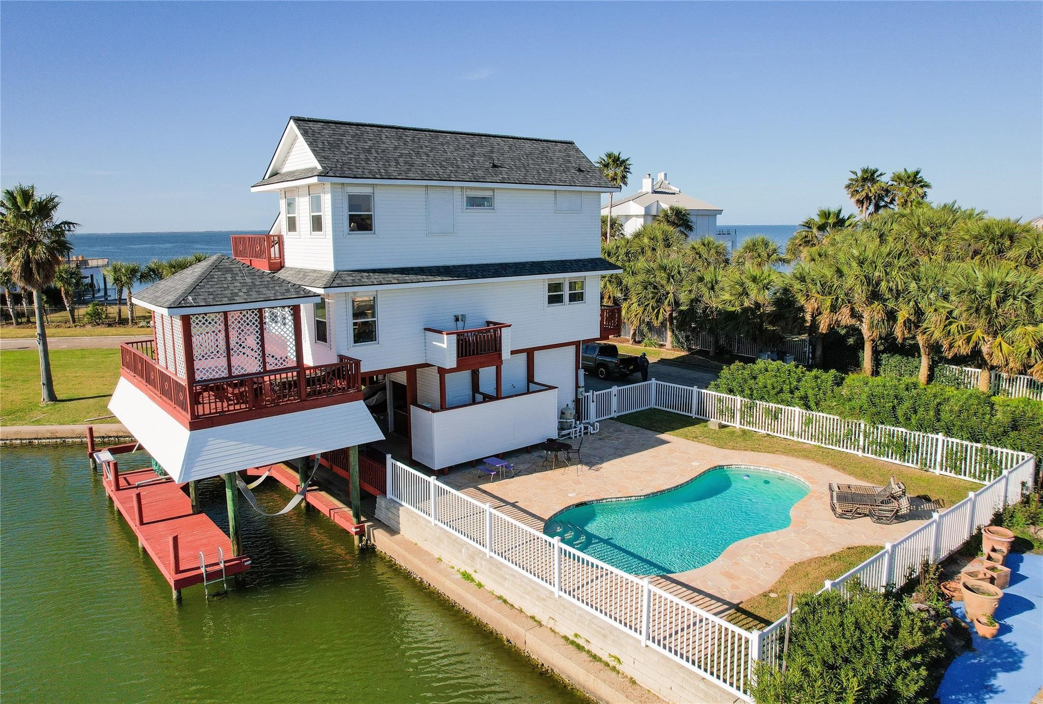 16619 Bayfront Drive Property Photo 28