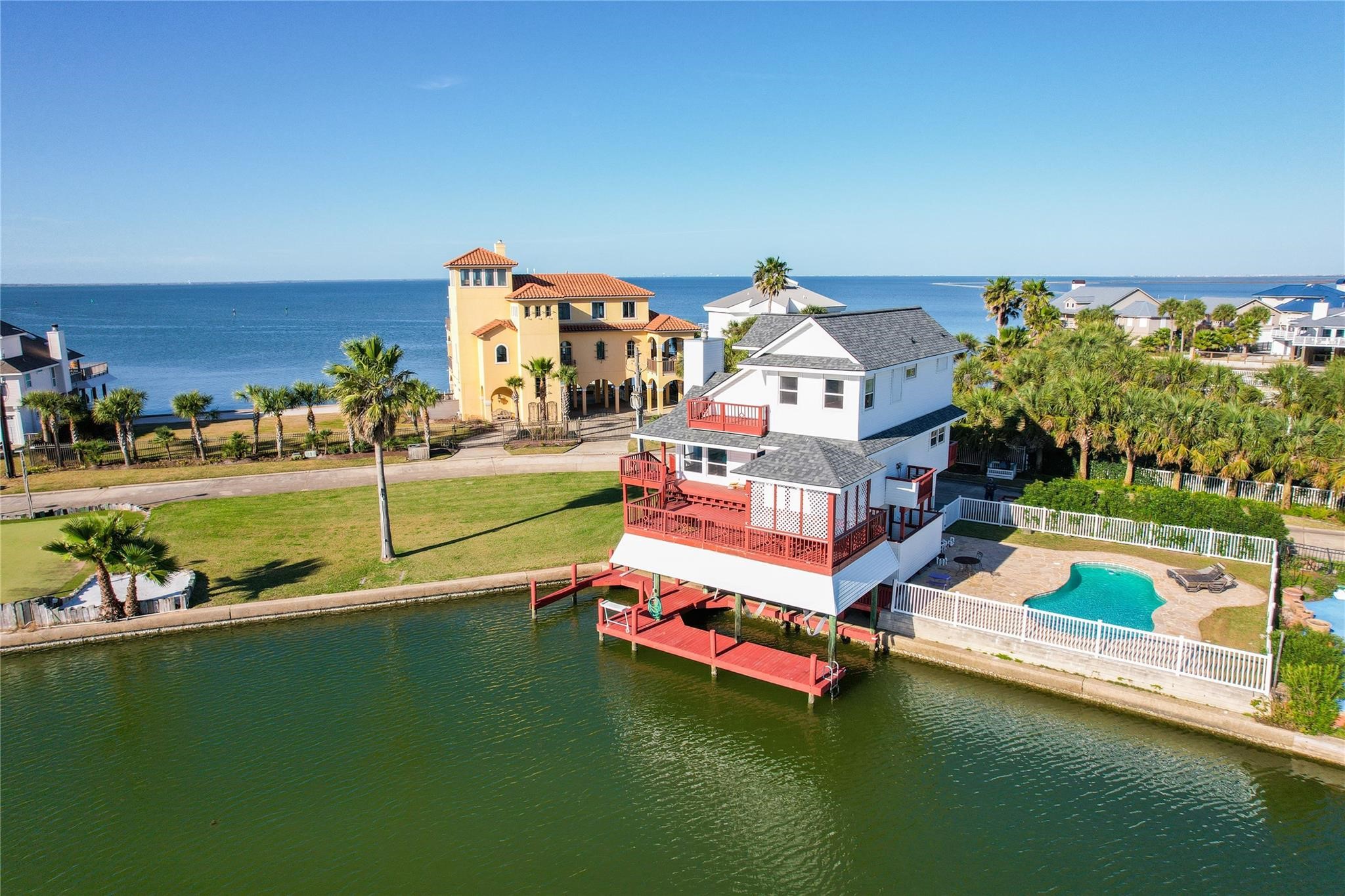 16619 Bayfront Drive Property Photo 32