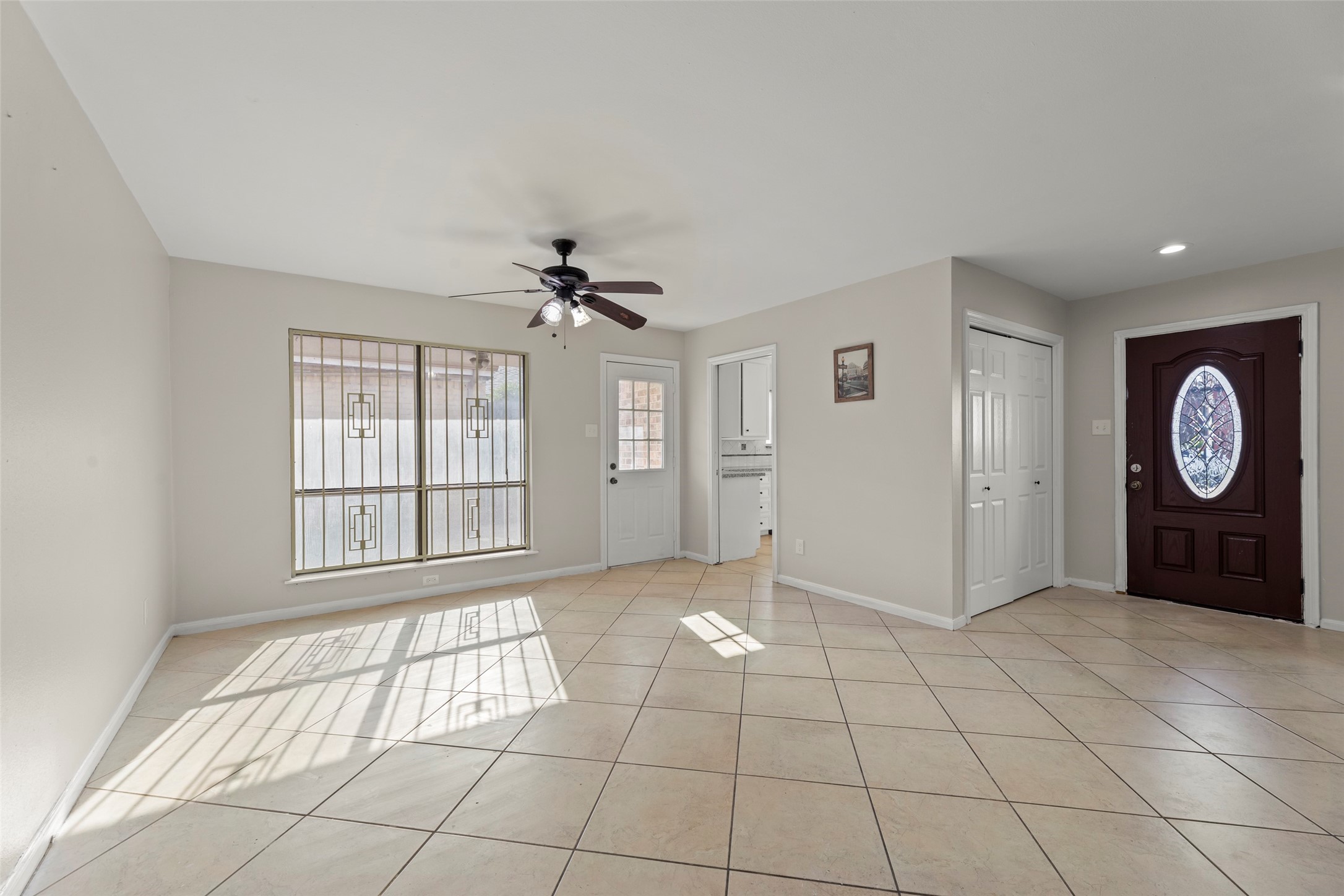 9614 Langdon Lane Property Photo 6