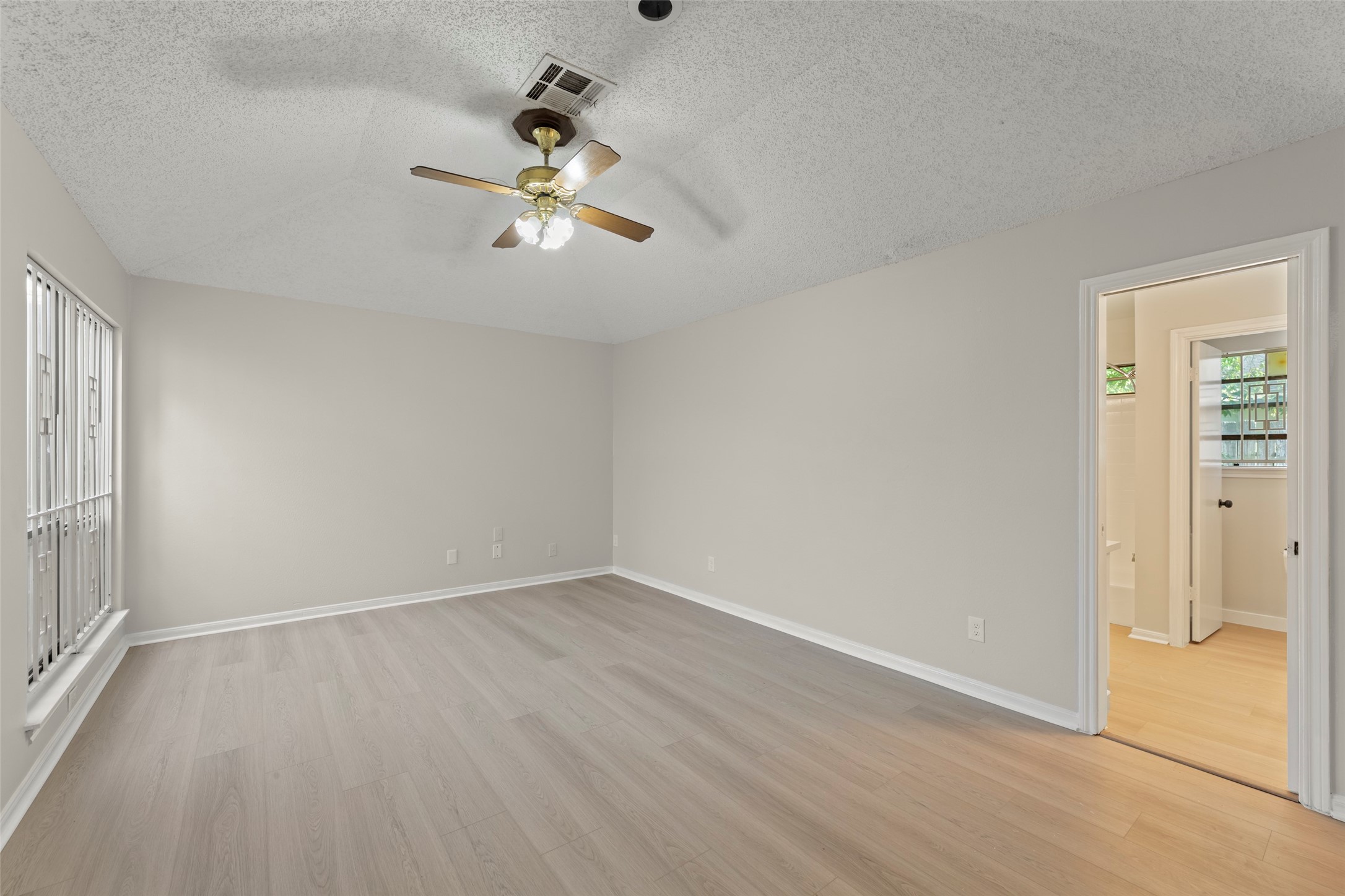 9614 Langdon Lane Property Photo 15