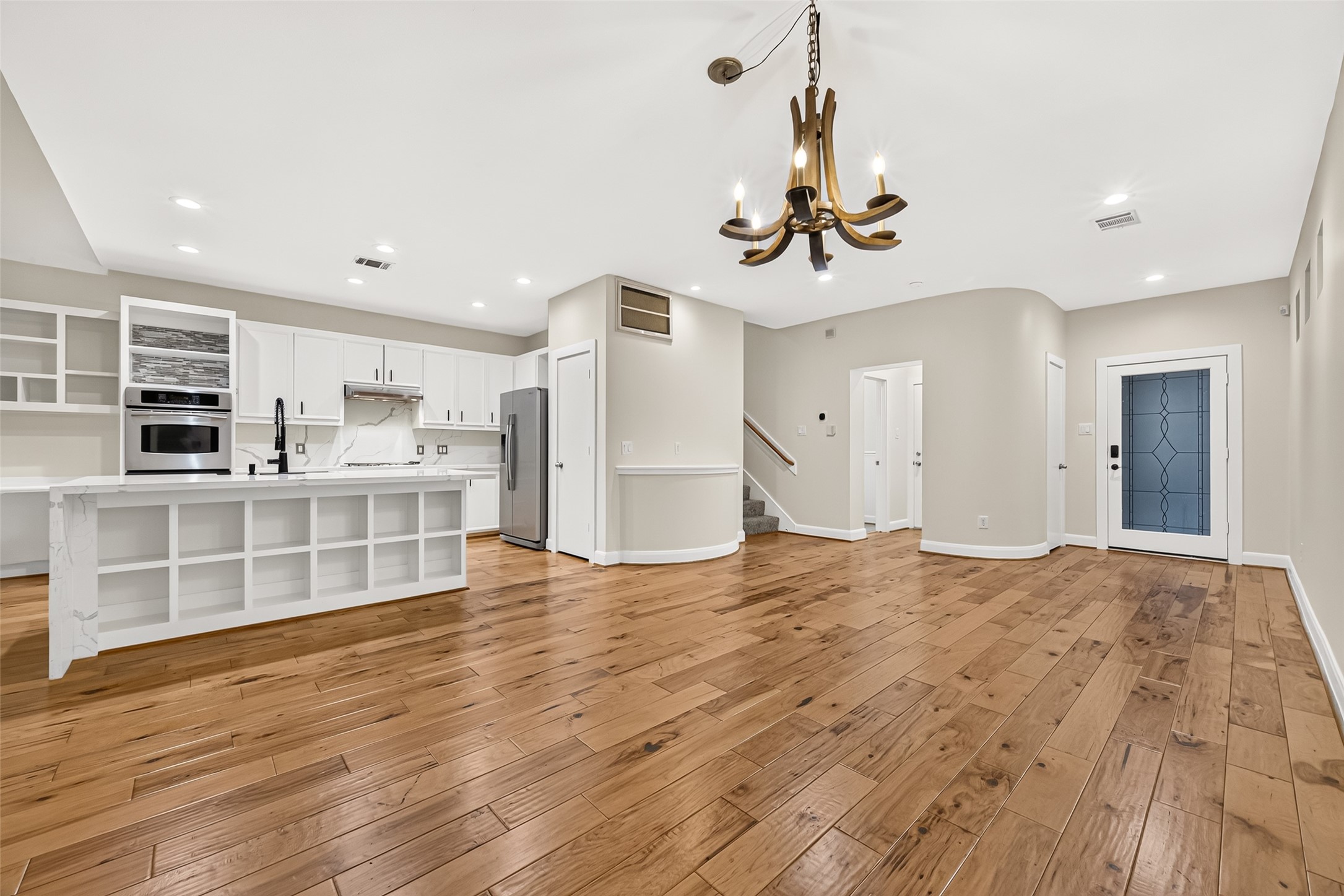 9817 Marlink Property Photo 10