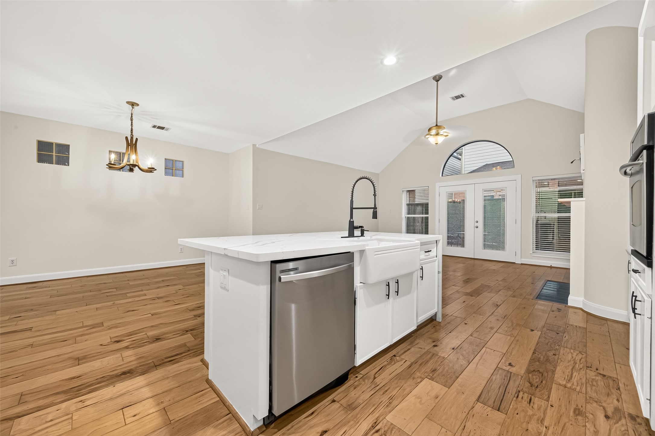 9817 Marlink Property Photo 19