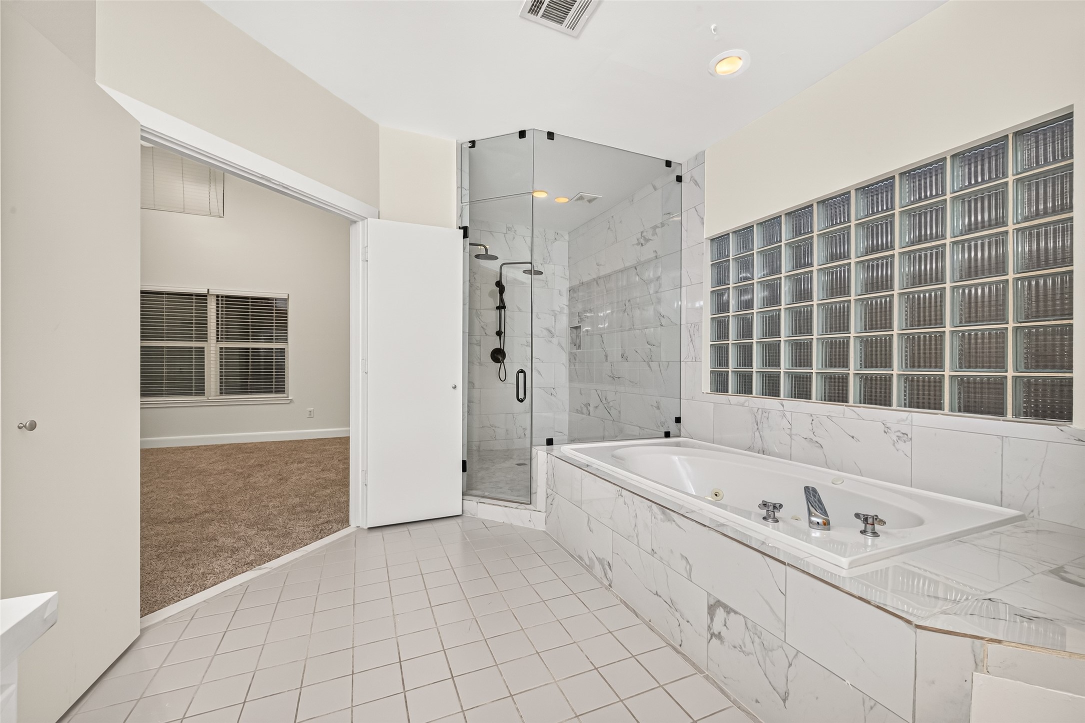 9817 Marlink Property Photo 35
