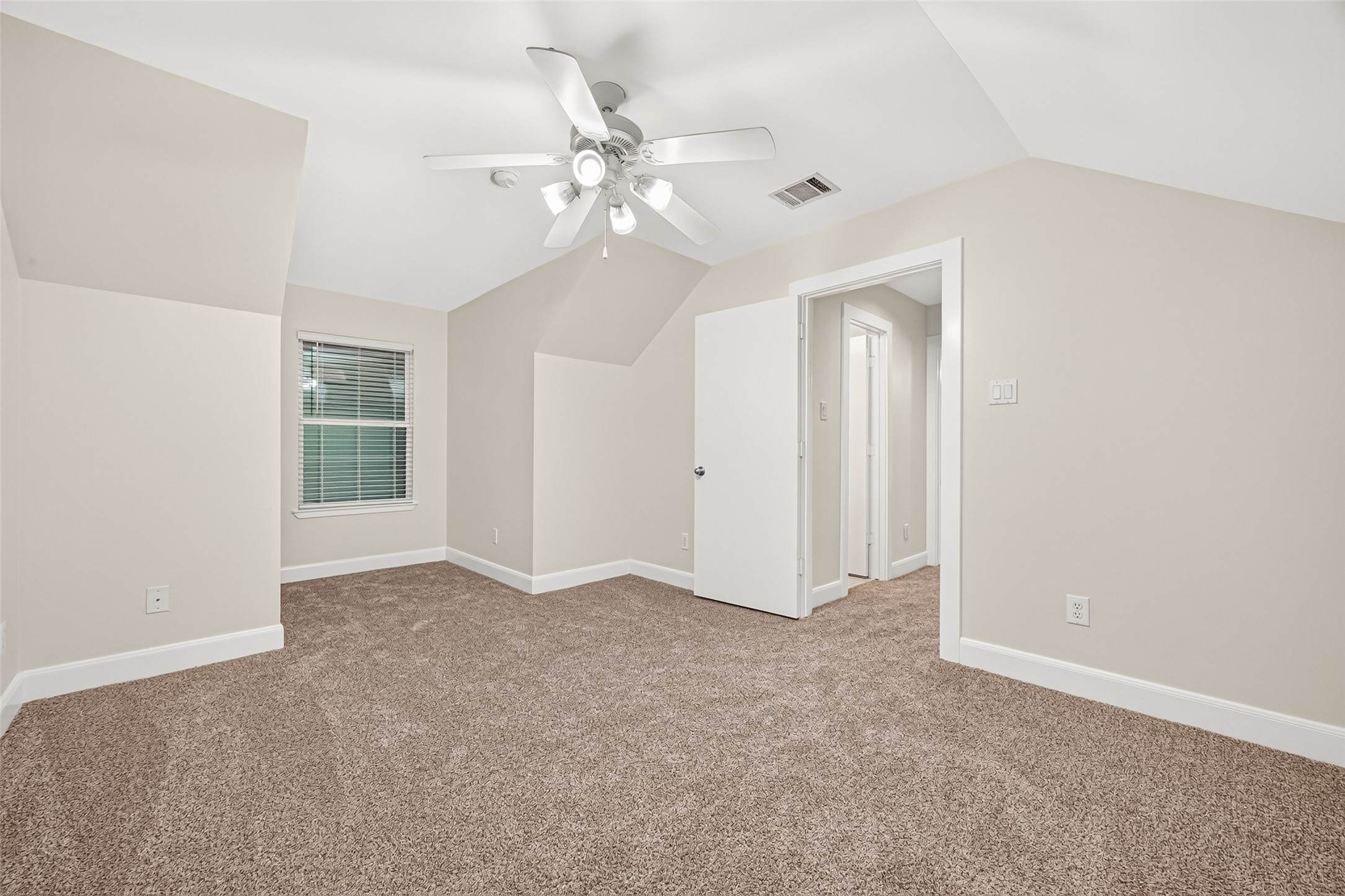 9817 Marlink Property Photo 46