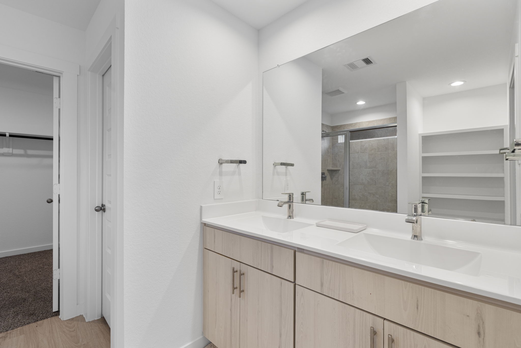2804 Willow Gulch Way Property Photo 6