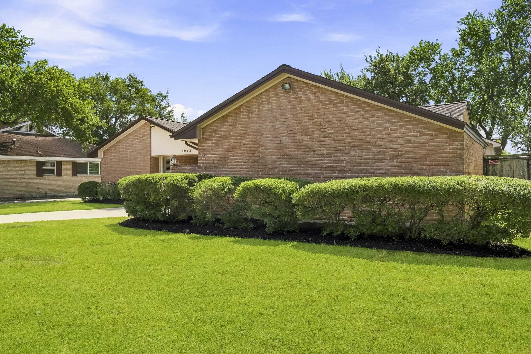 4943 Cheena Drive Property Photo 3