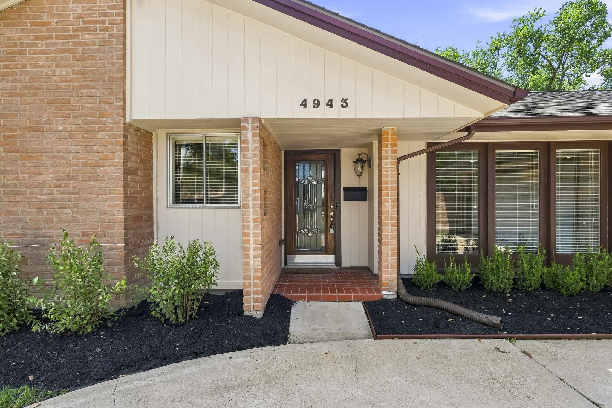 4943 Cheena Drive Property Photo 4