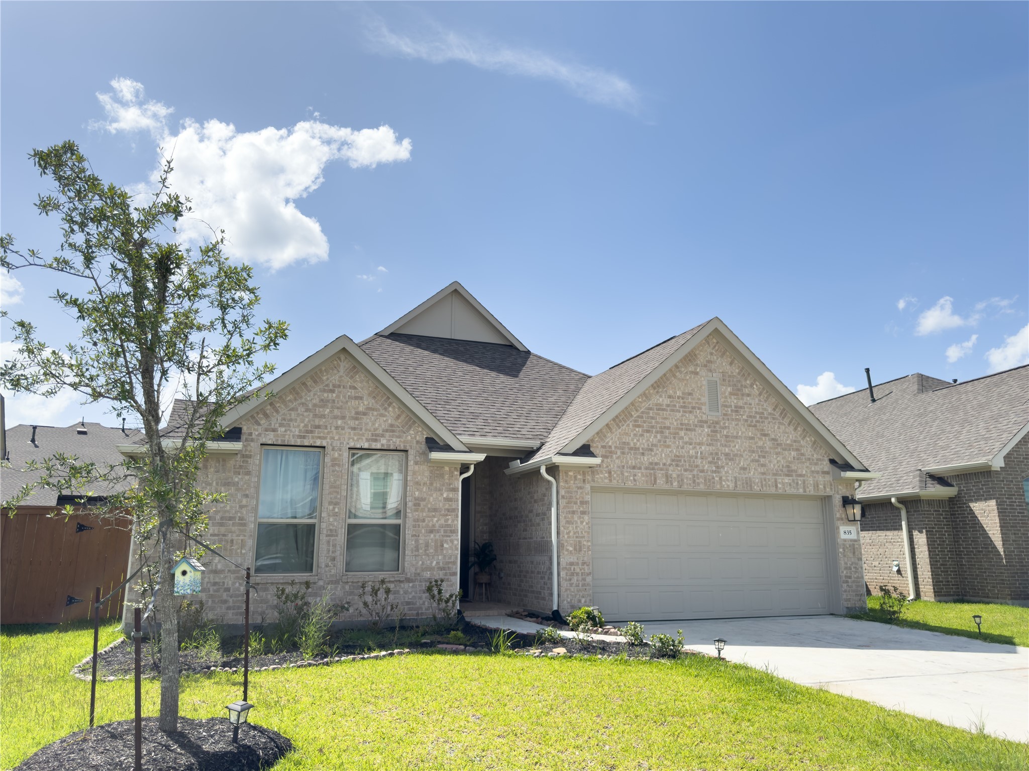 835 Sarasota Shore Dr Property Photo 1