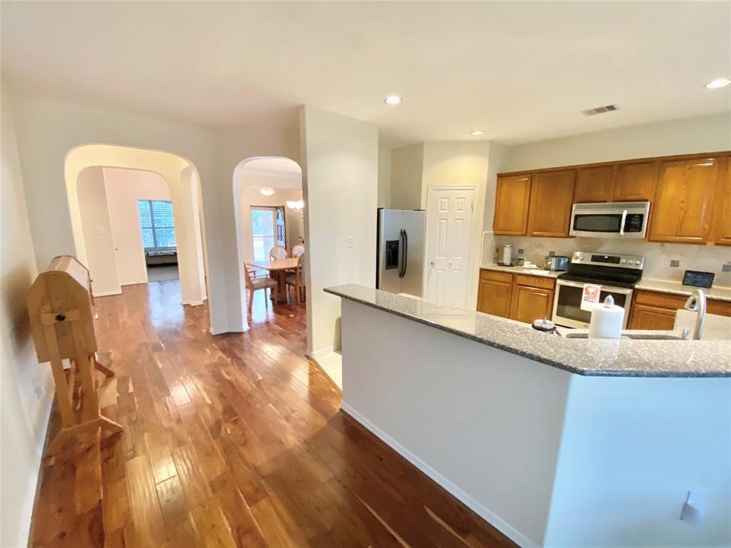 17518 Stamford Oaks Drive Property Photo 14