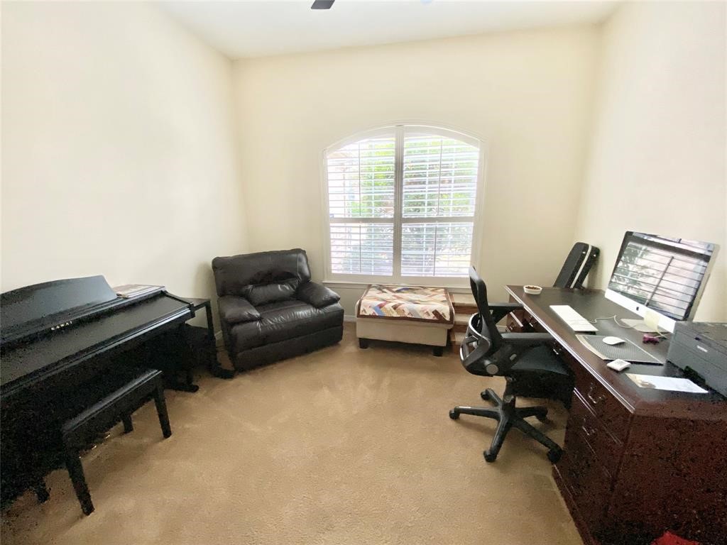 17518 Stamford Oaks Drive Property Photo 29