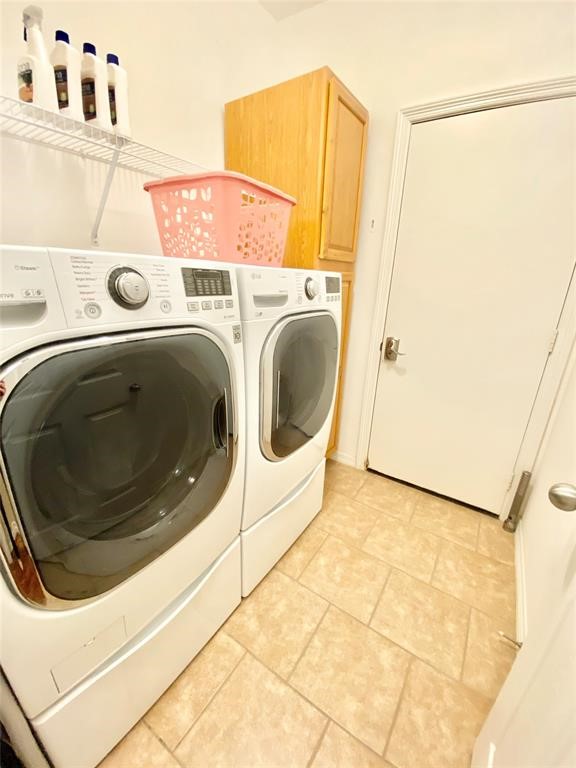 17518 Stamford Oaks Drive Property Photo 37
