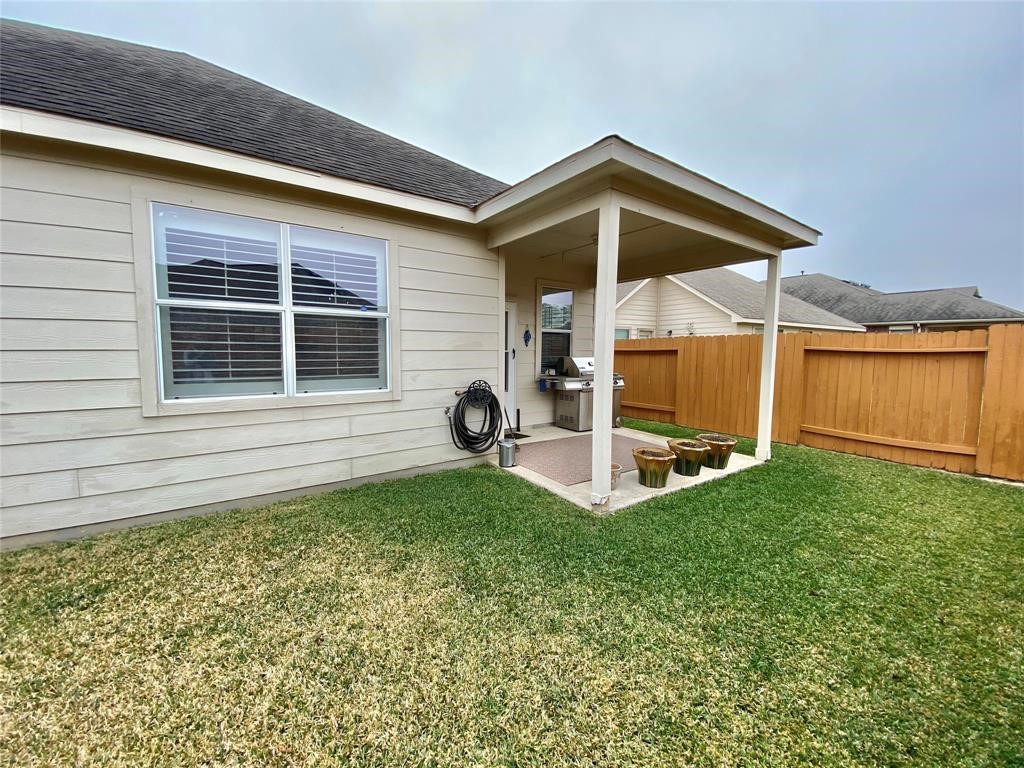 17518 Stamford Oaks Drive Property Photo 39