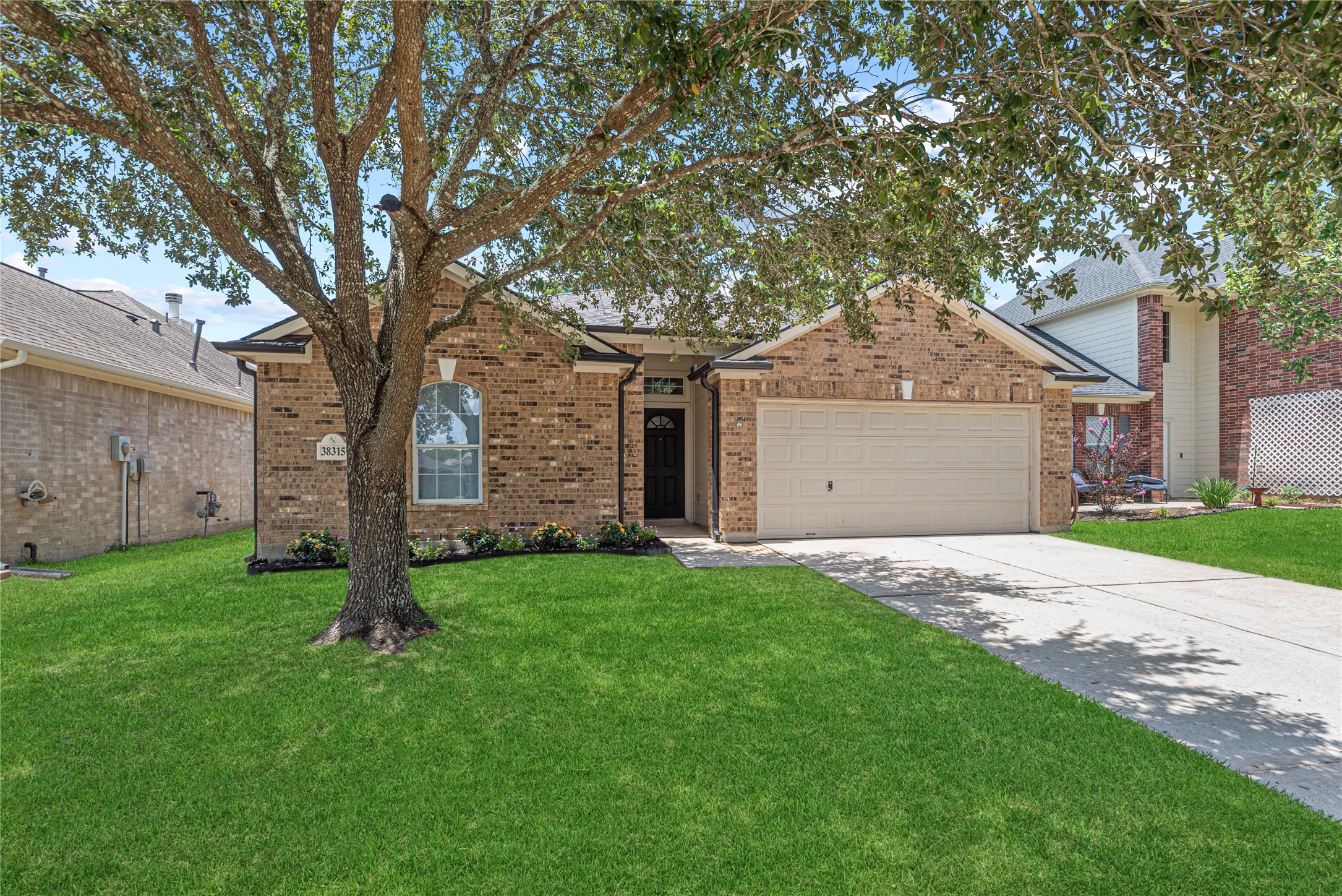 38315 E Sulphur Creek Drive Property Photo 2