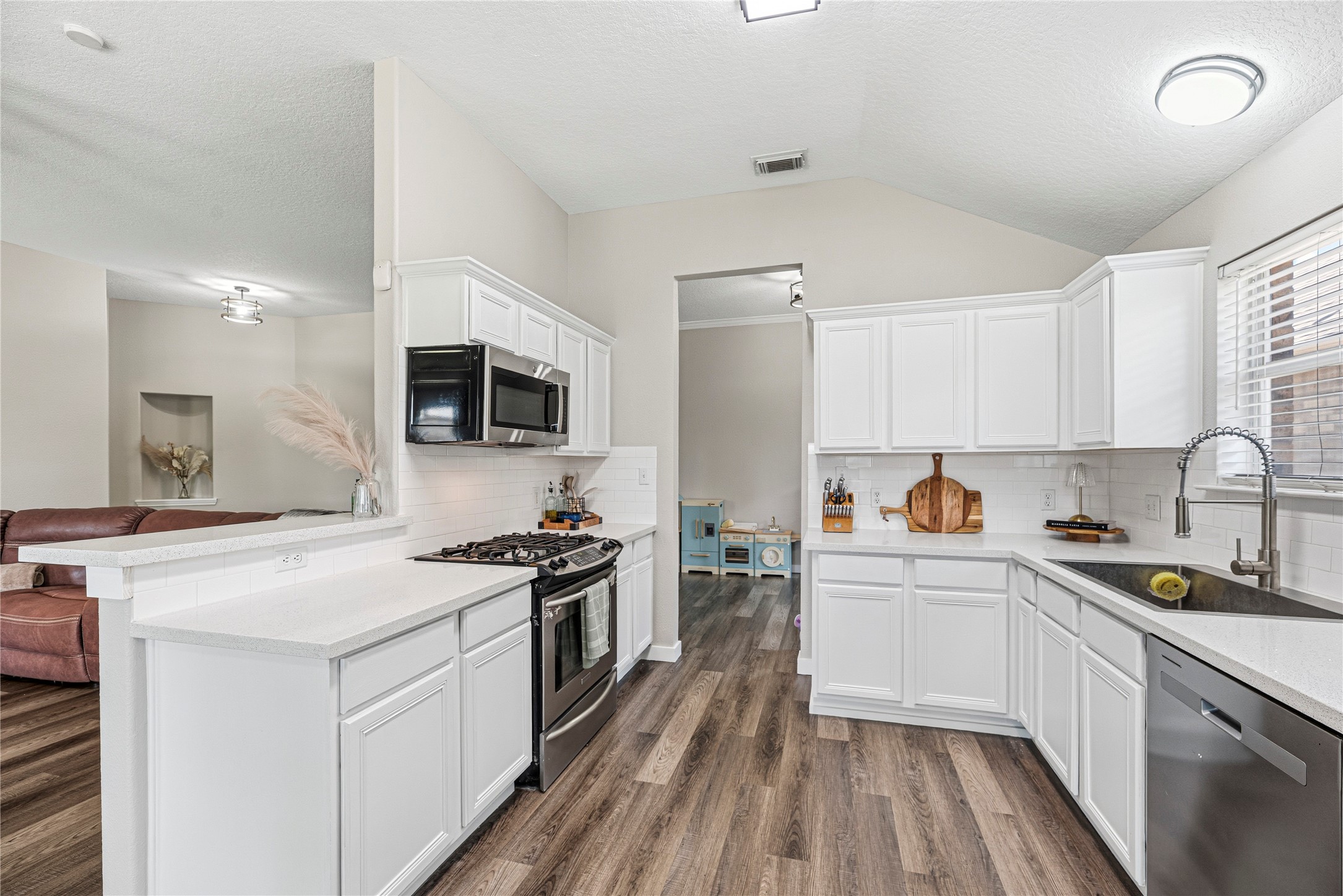 38315 E Sulphur Creek Drive Property Photo 7