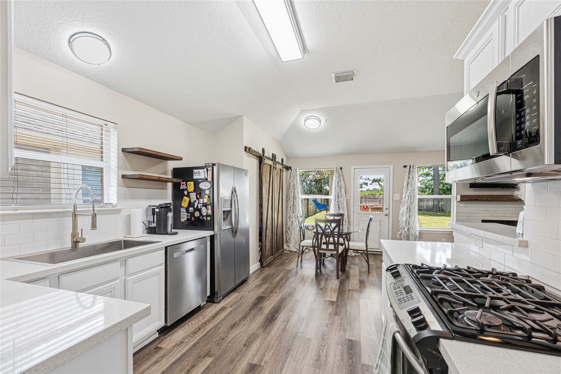 38315 E Sulphur Creek Drive Property Photo 8