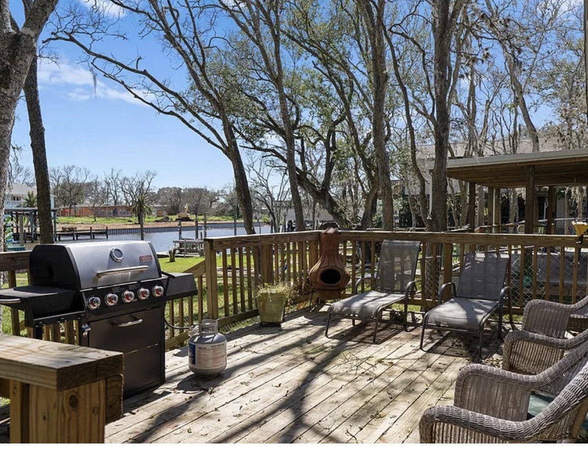 909 Private Road 652 Property Photo 18