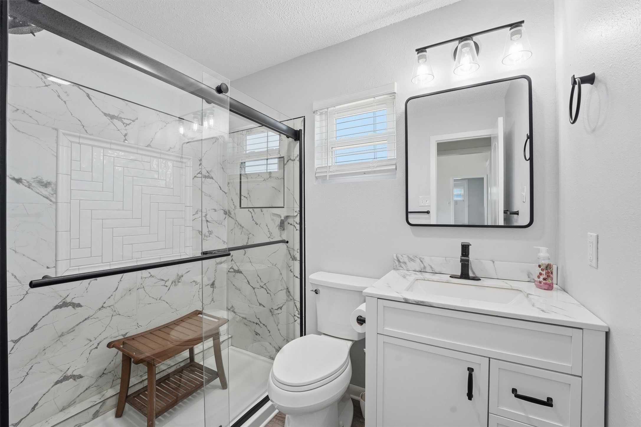 22101 Pecos Drive Property Photo 15