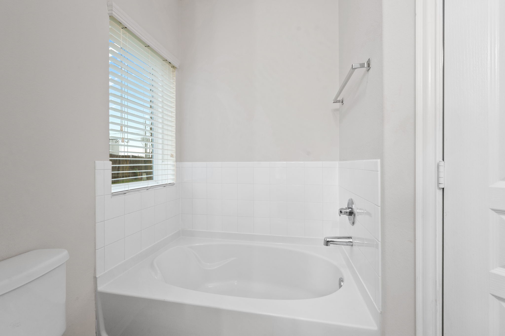 7738 Foxwaithe Lane Property Photo 15