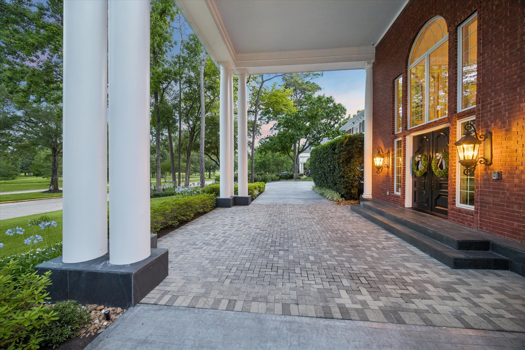 9002 Cypresswood Drive Property Photo 11