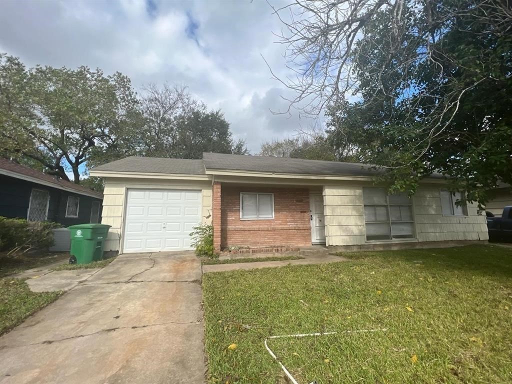 5655 Belneath Street Property Photo 1