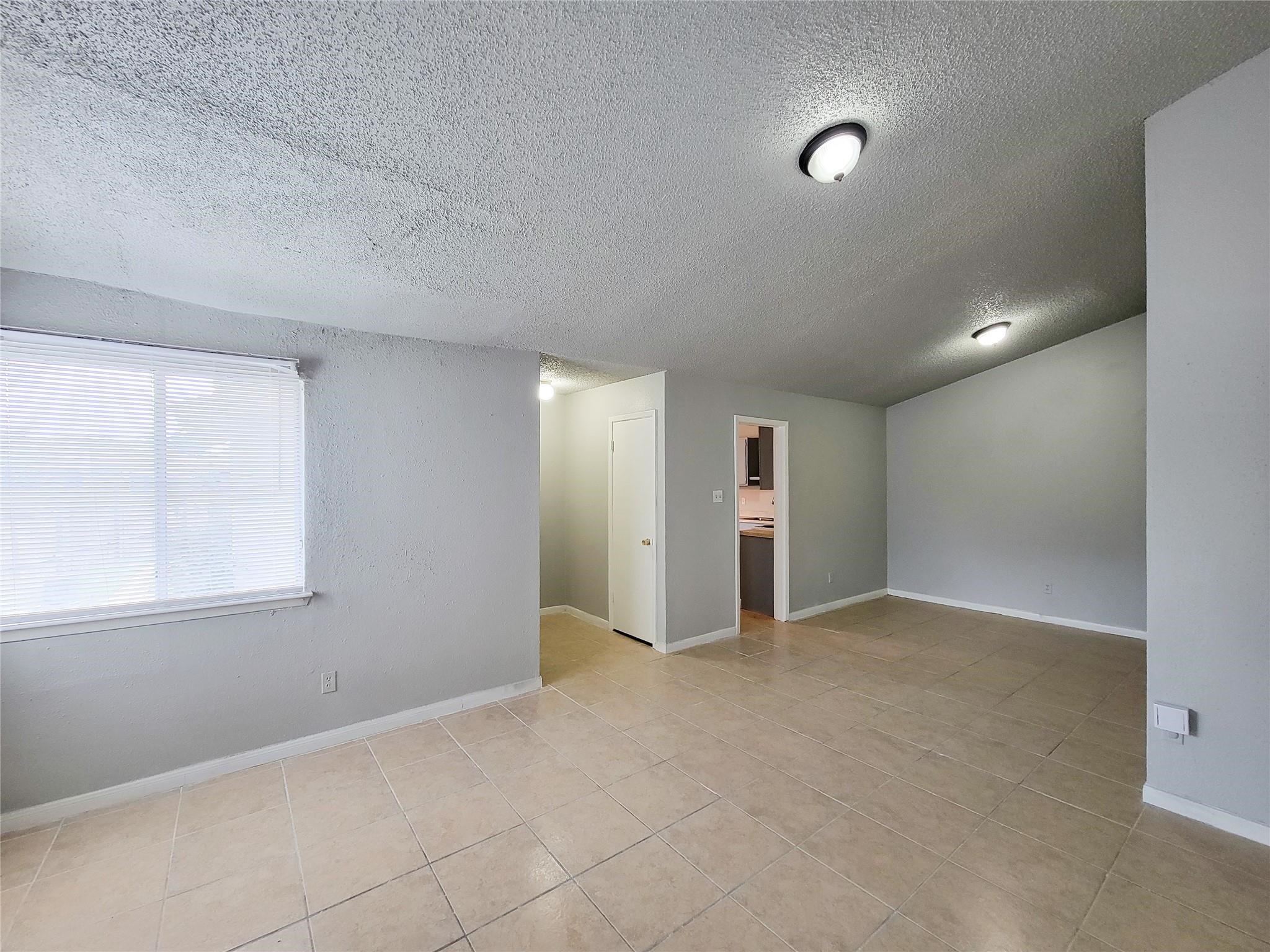 17706 Glenhagen Court Property Photo 8
