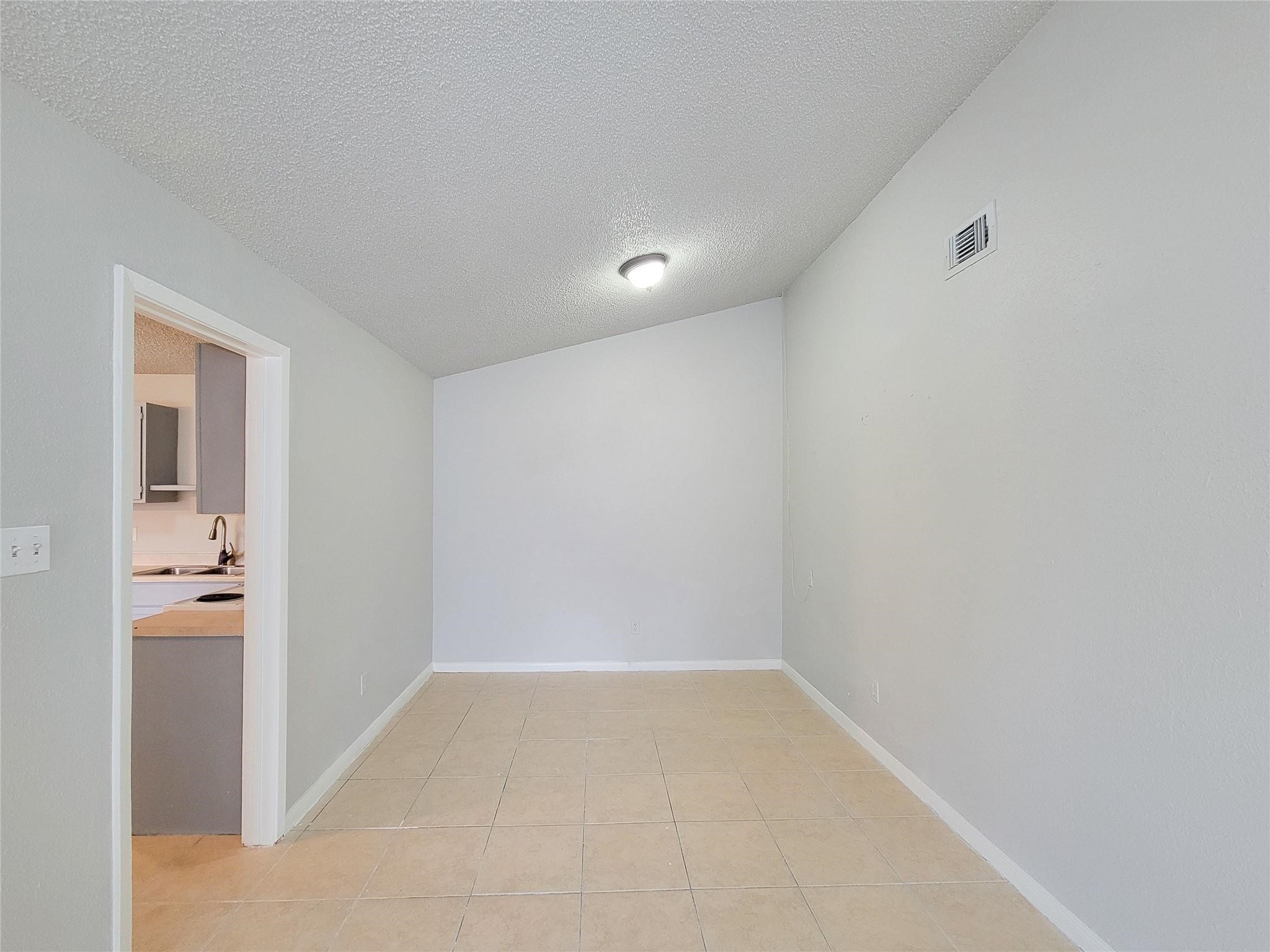 17706 Glenhagen Court Property Photo 10