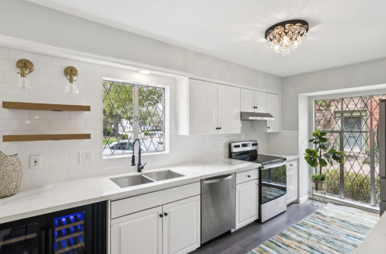 6429 Burgoyne Road 15 Property Photo 1