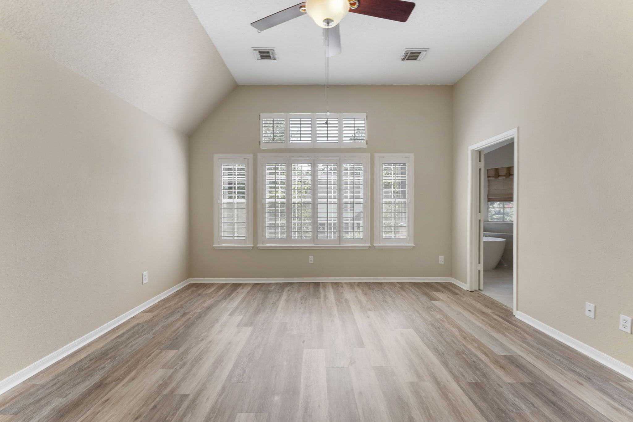 126 Wisteria Walk Circle Property Photo 31