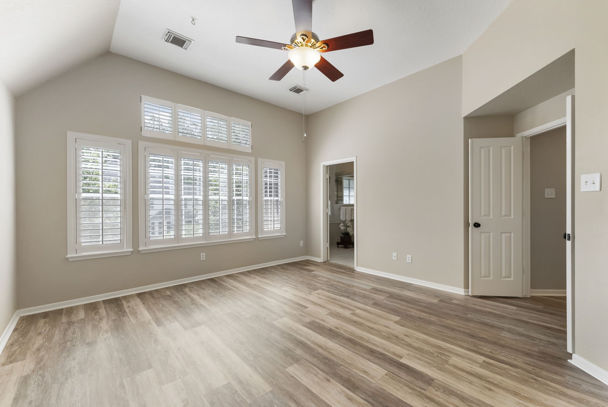 126 Wisteria Walk Circle Property Photo 33